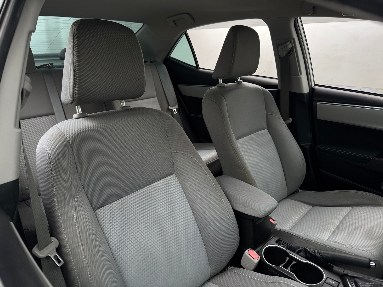 Thumbnail: 2016 Toyota Corolla - 2