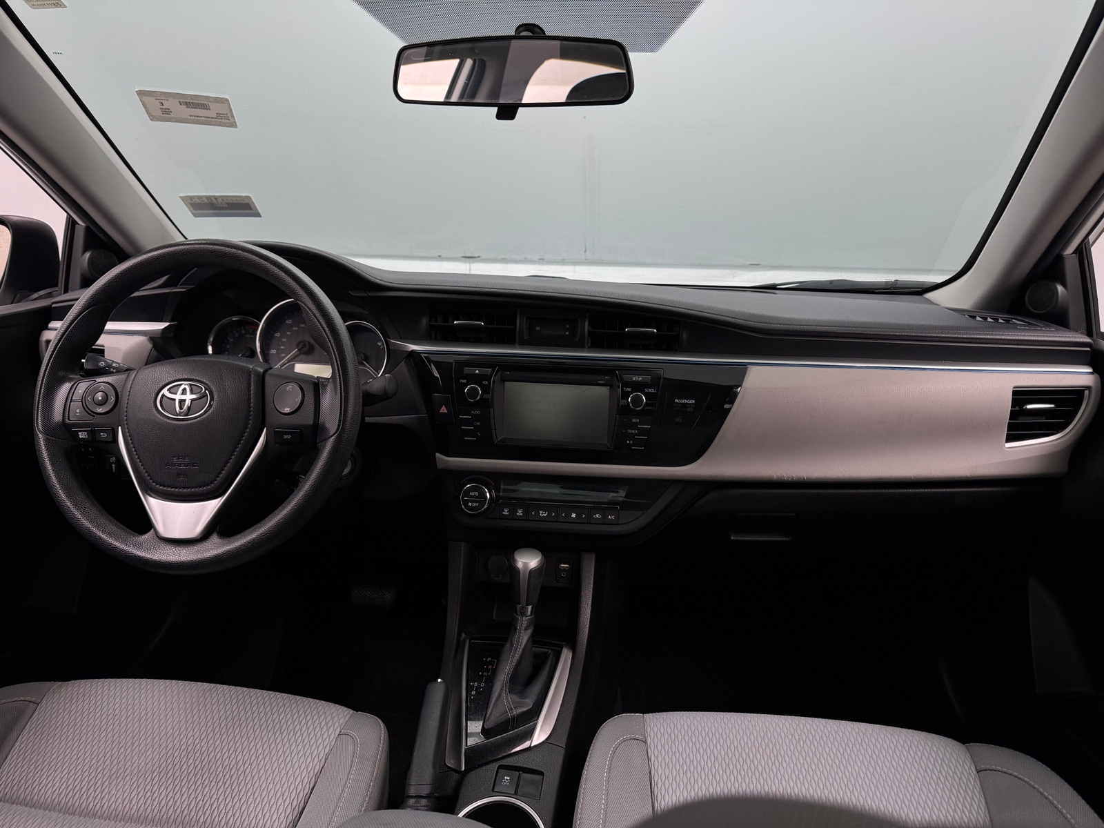 Thumbnail: 2016 Toyota Corolla - 3