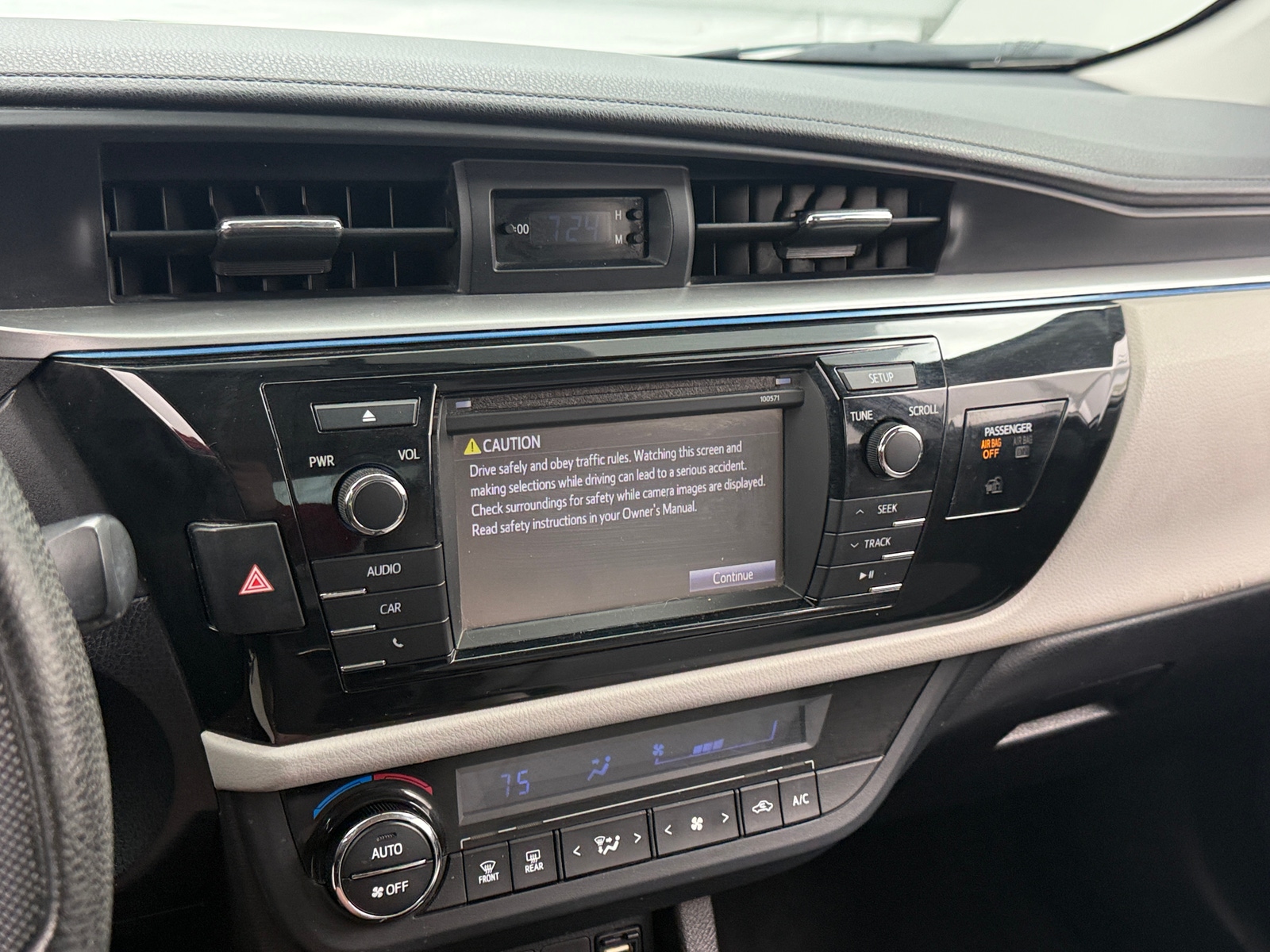 Thumbnail: 2016 Toyota Corolla - 4