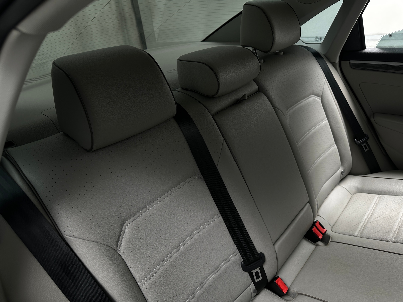 Thumbnail: 2017 Volkswagen Passat - 5