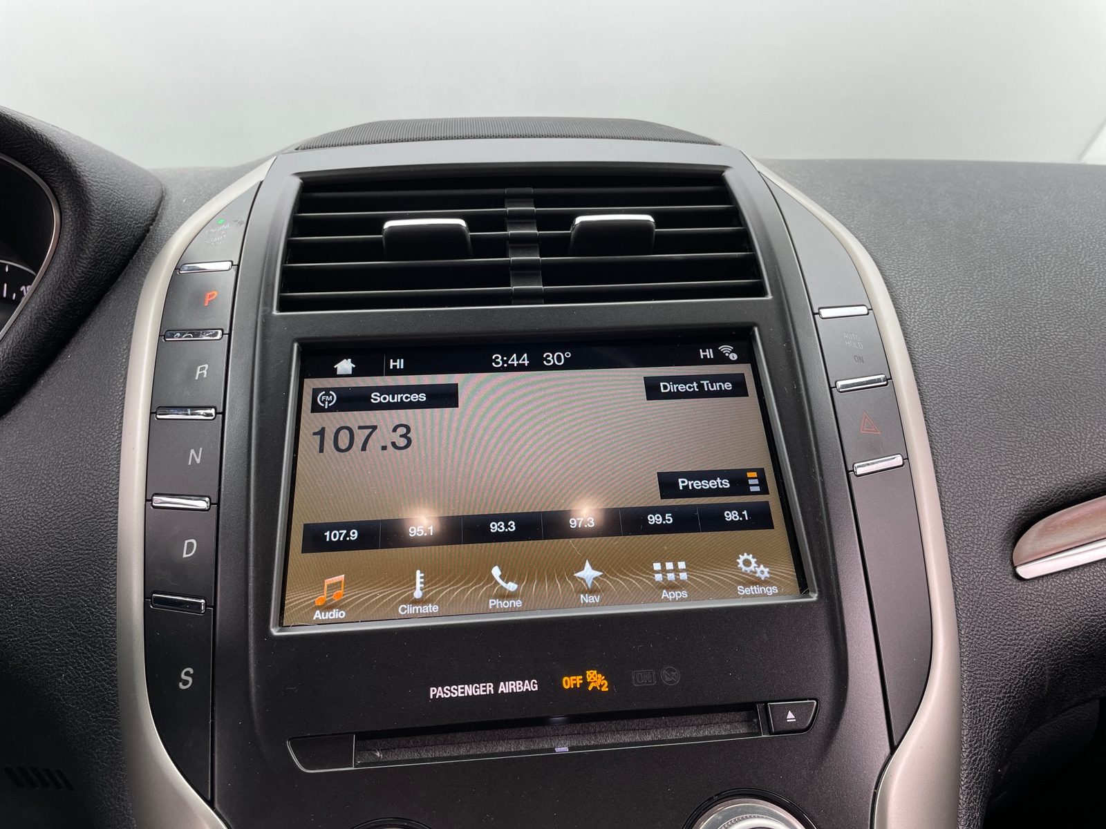 Thumbnail: 2017 Lincoln MKC - 3