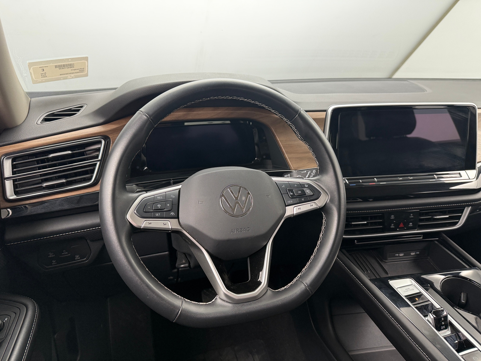 Thumbnail: 2025 Volkswagen Atlas - 4