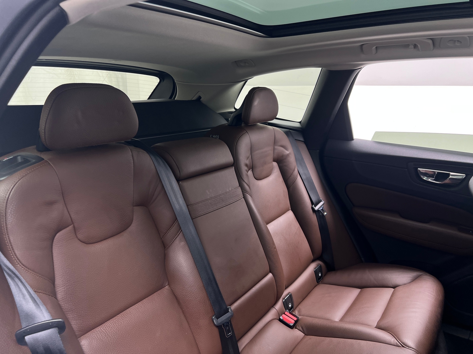 Thumbnail: 2018 Volvo XC60 - 5