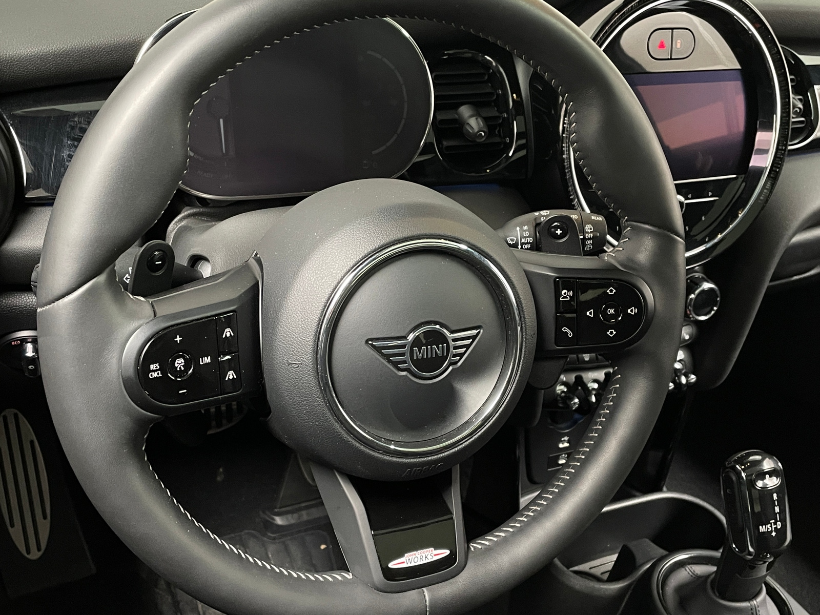 Thumbnail: 2023 MINI Cooper Hardtop - 4