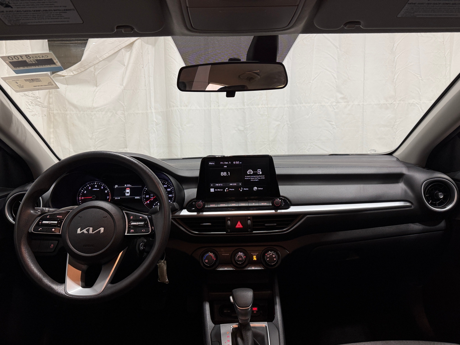 Thumbnail: 2024 Kia Forte - 3