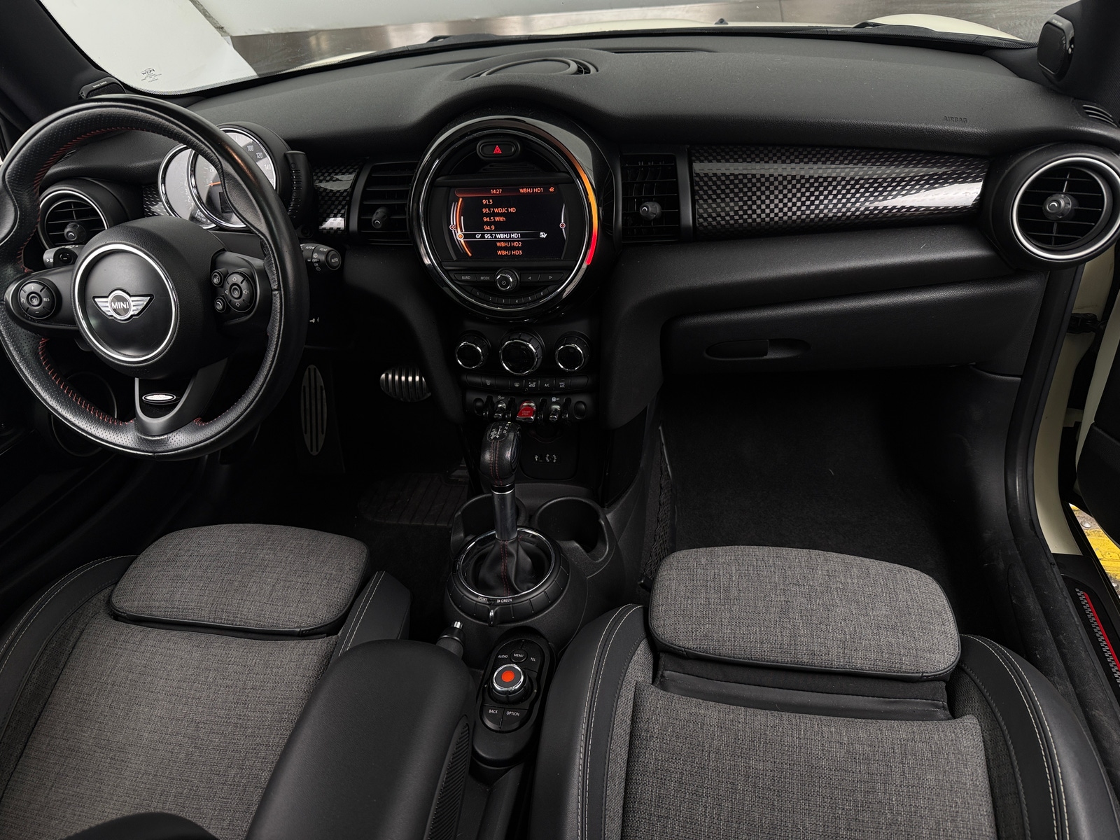 Thumbnail: 2015 MINI Cooper Hardtop - 2