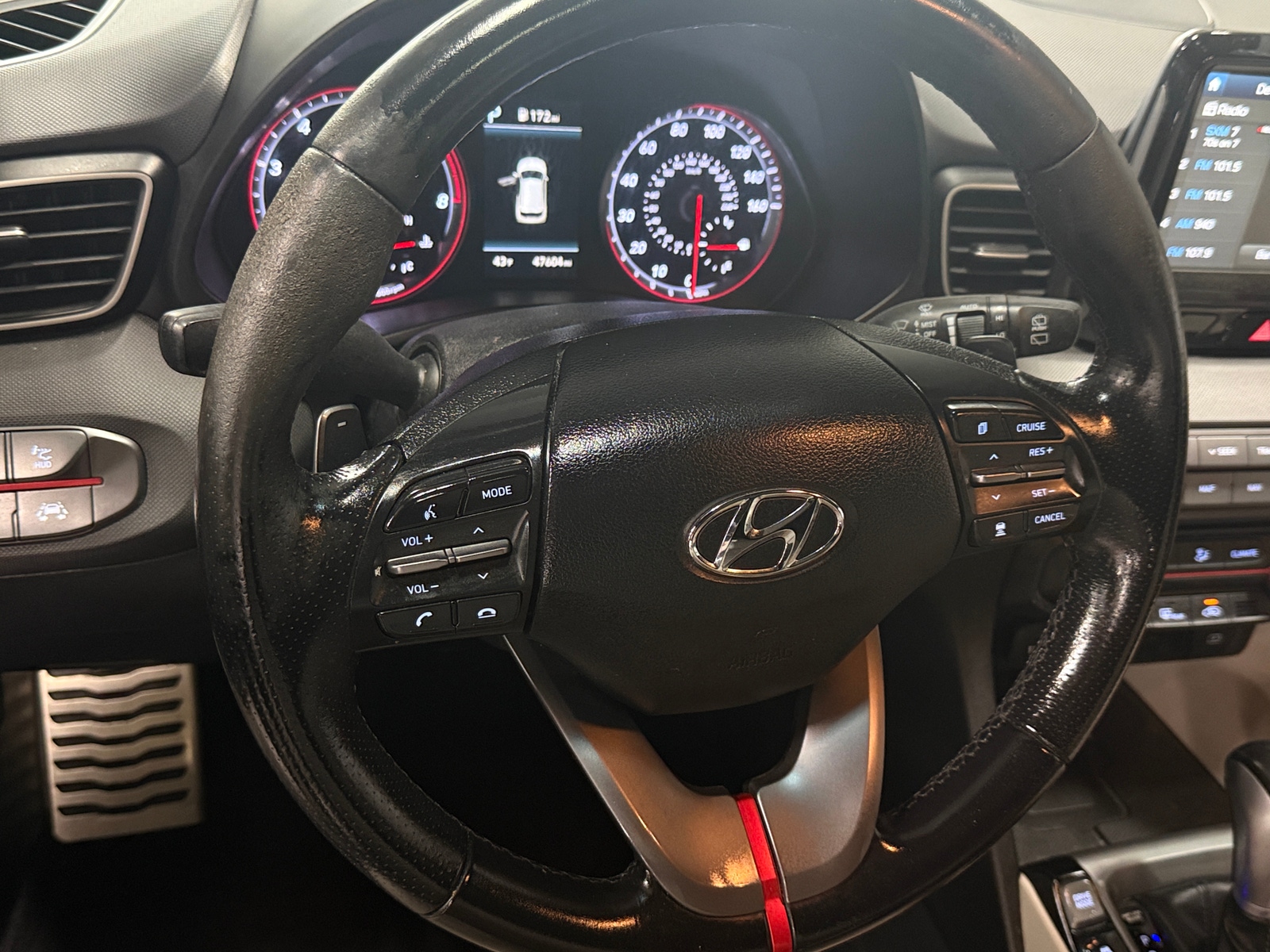 Thumbnail: 2019 Hyundai Veloster - 3