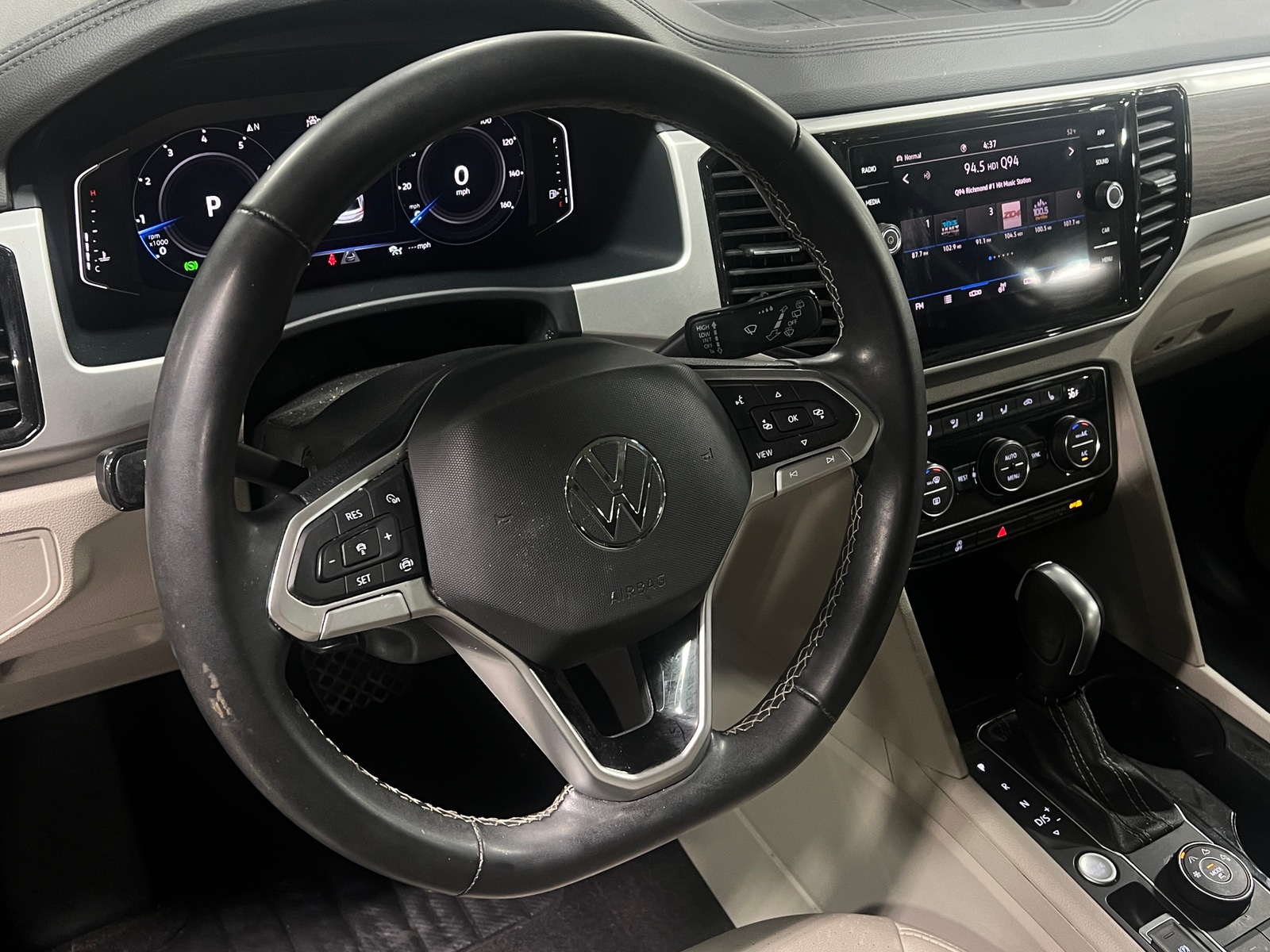 Thumbnail: 2022 Volkswagen Atlas - 4