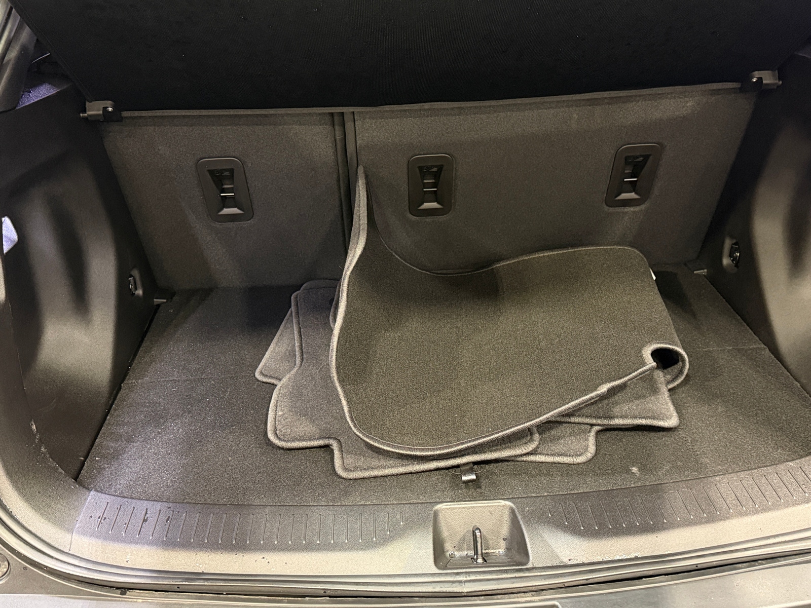 Thumbnail: 2023 Chevrolet Bolt EUV - 7