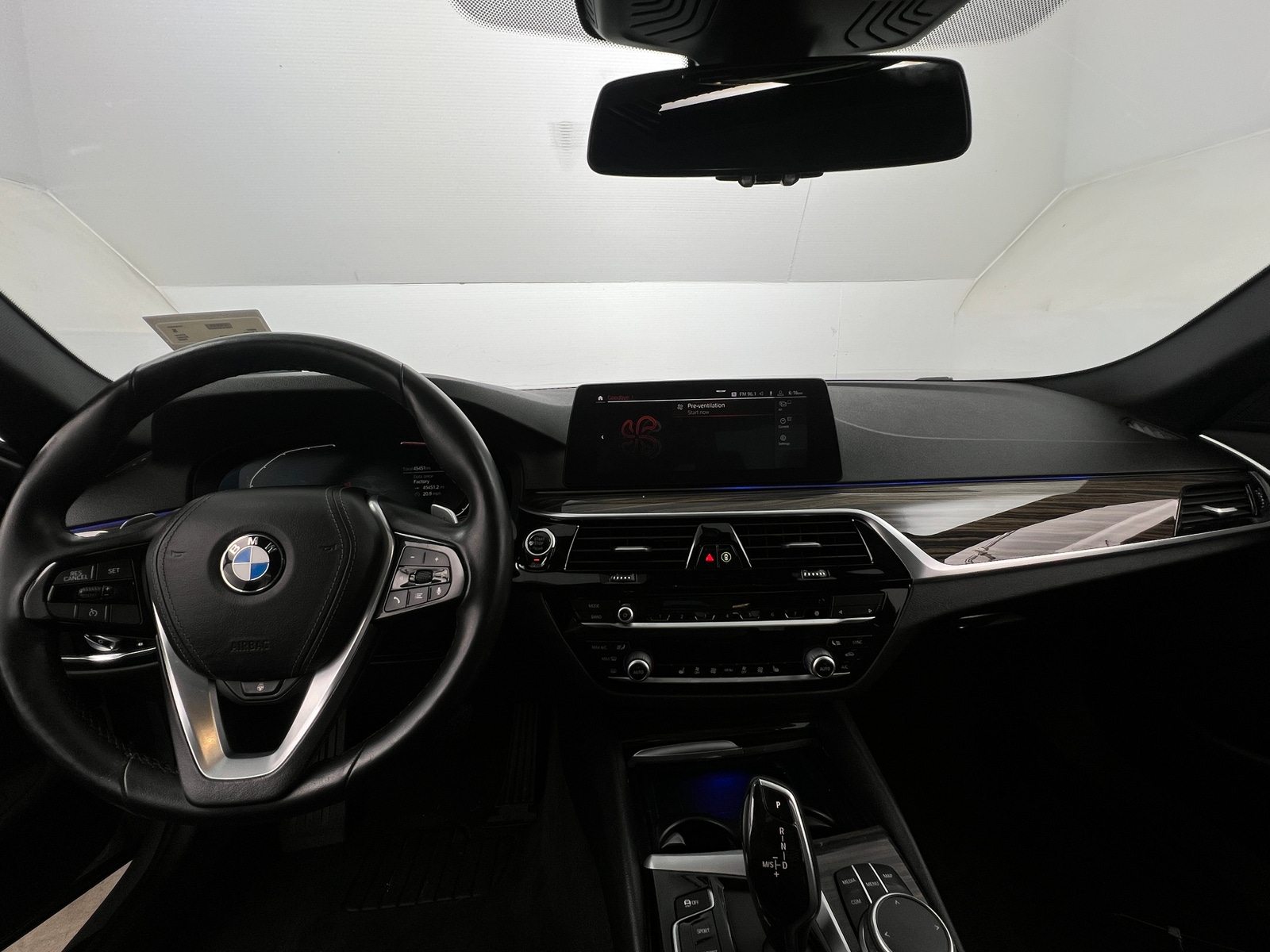 Thumbnail: 2020 BMW 5 Series - 2