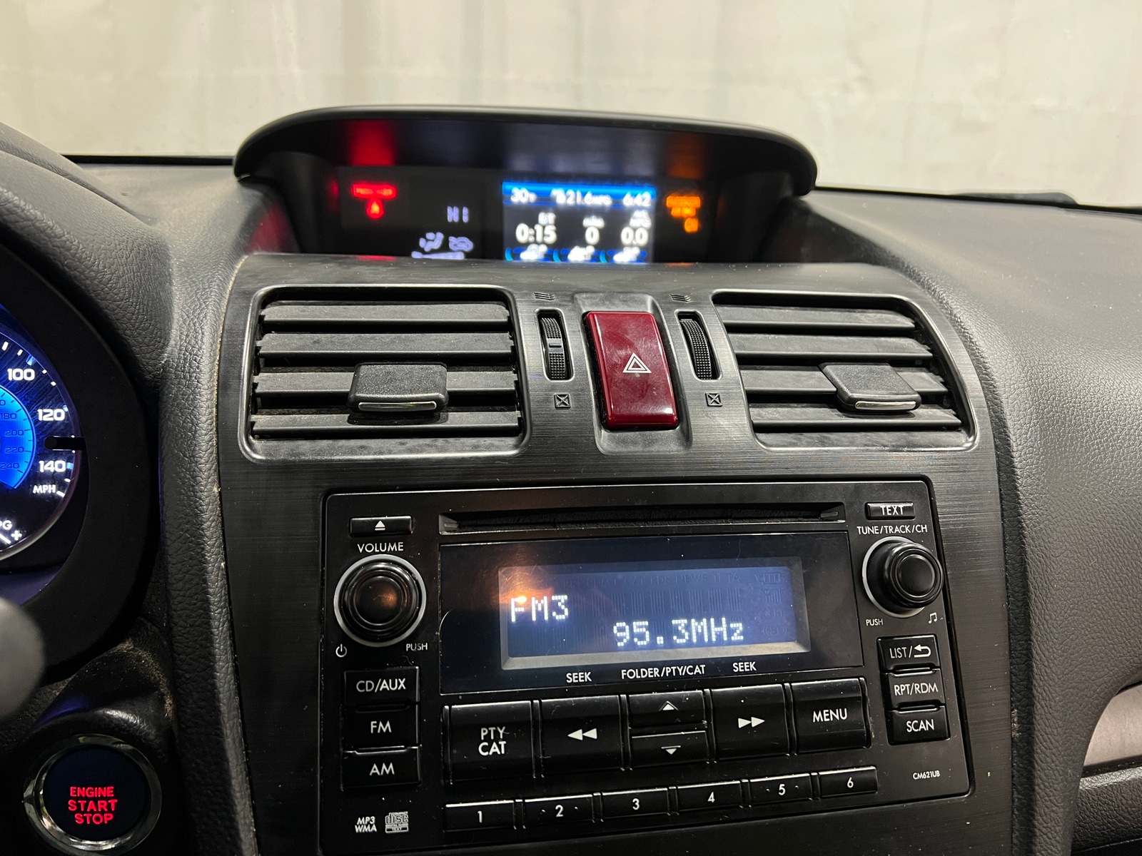 Thumbnail: 2014 Subaru XV Crosstrek - 4