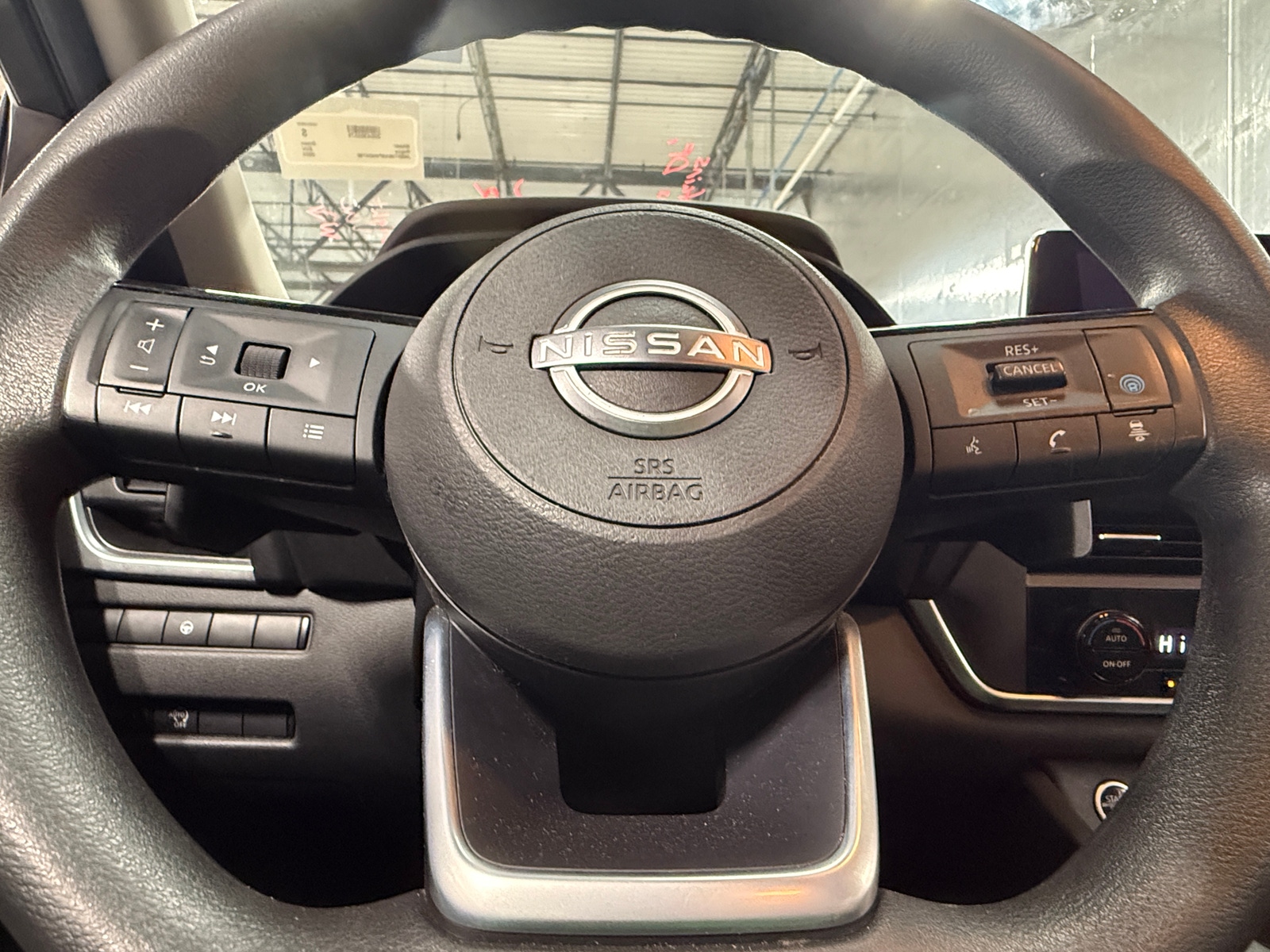 Thumbnail: 2023 Nissan Rogue - 5