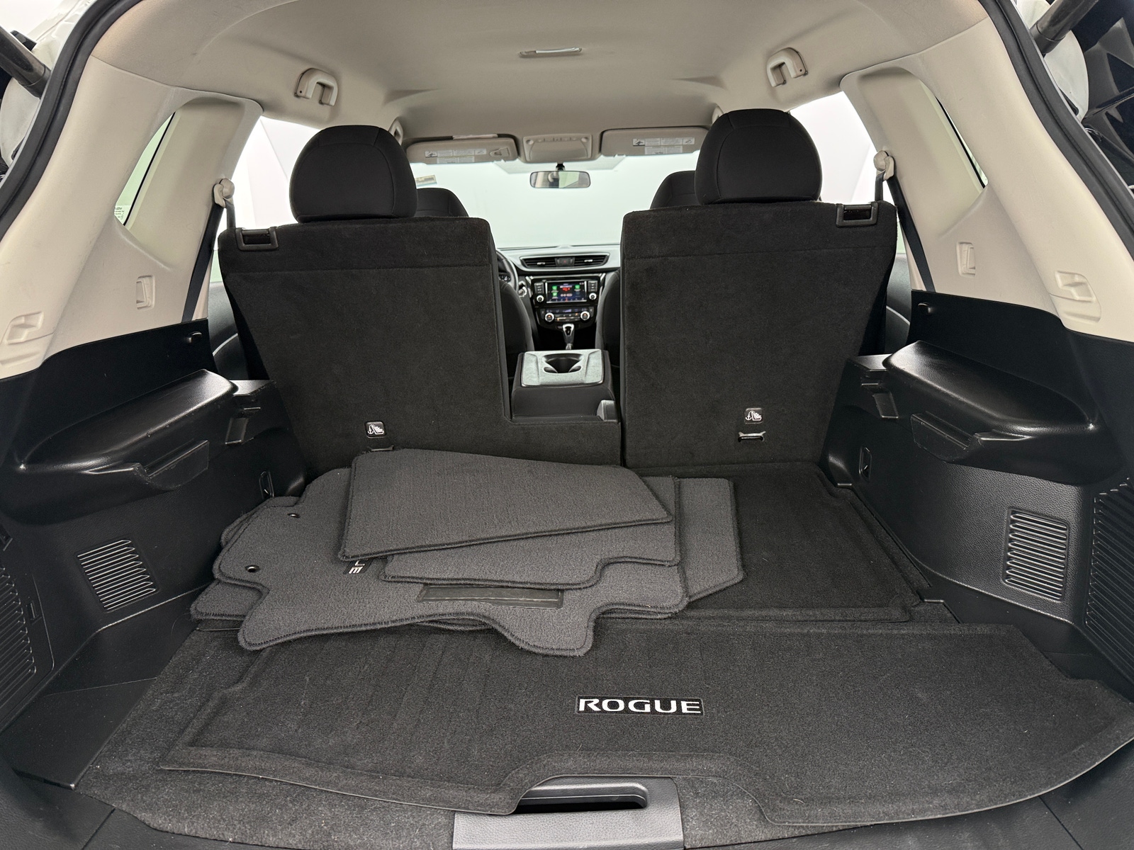 Thumbnail: 2018 Nissan Rogue - 7