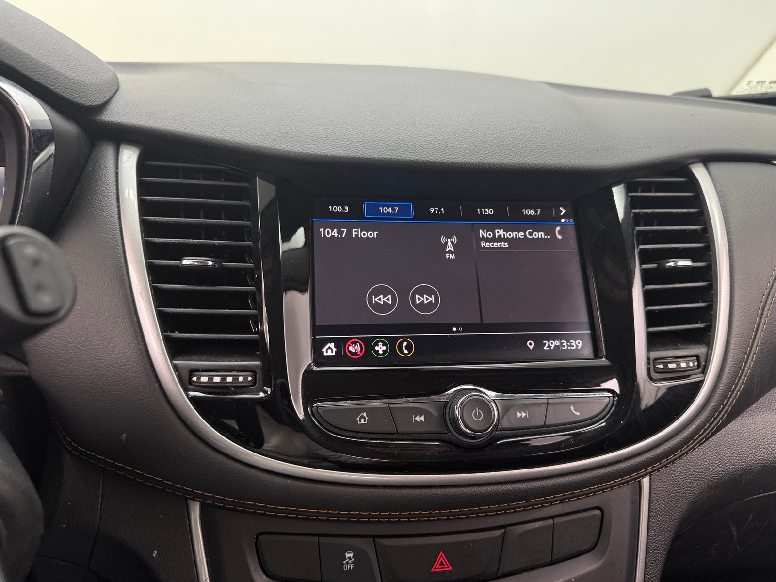 Thumbnail: 2020 Chevrolet Trax - 4