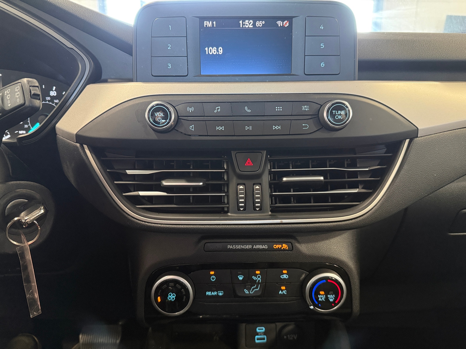 Thumbnail: 2022 Ford Escape - 4