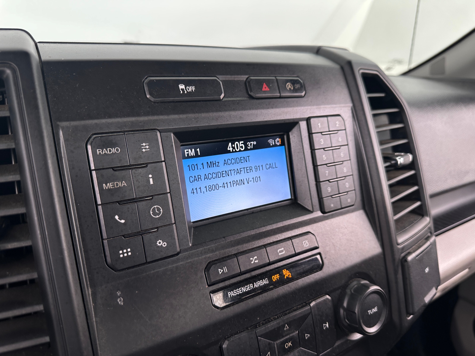 Thumbnail: 2018 Ford Econoline - 4