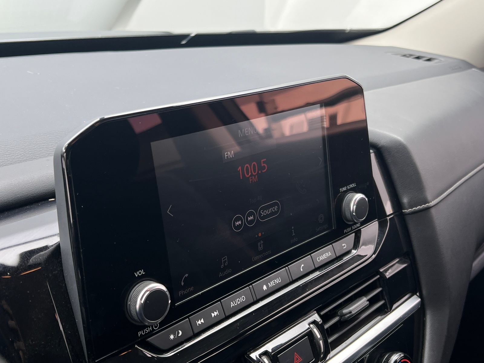 Thumbnail: 2022 Nissan Pathfinder - 4