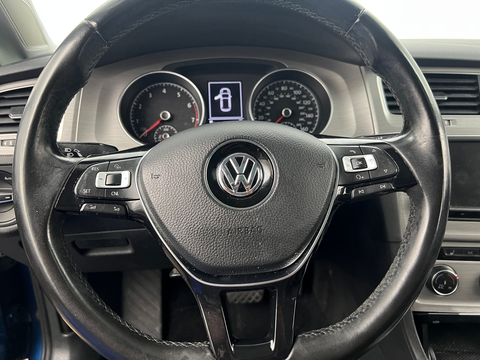 Thumbnail: 2017 Volkswagen Golf - 5