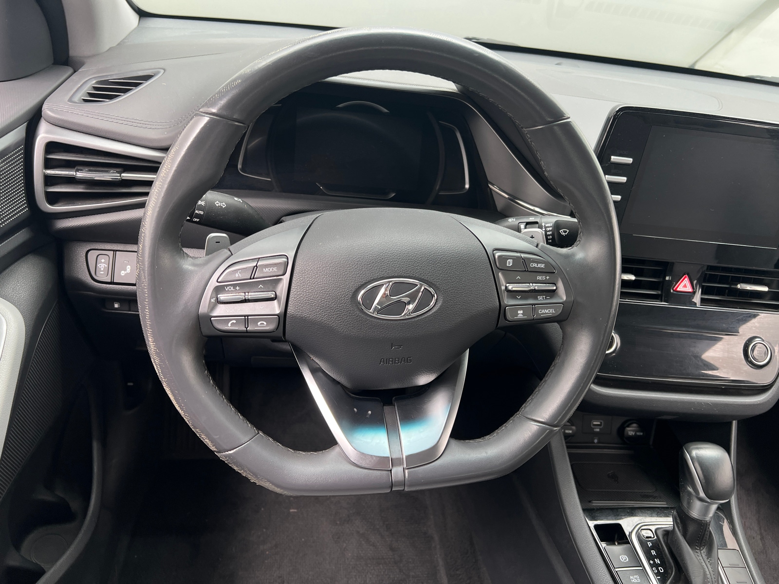 Thumbnail: 2022 Hyundai Ioniq - 5