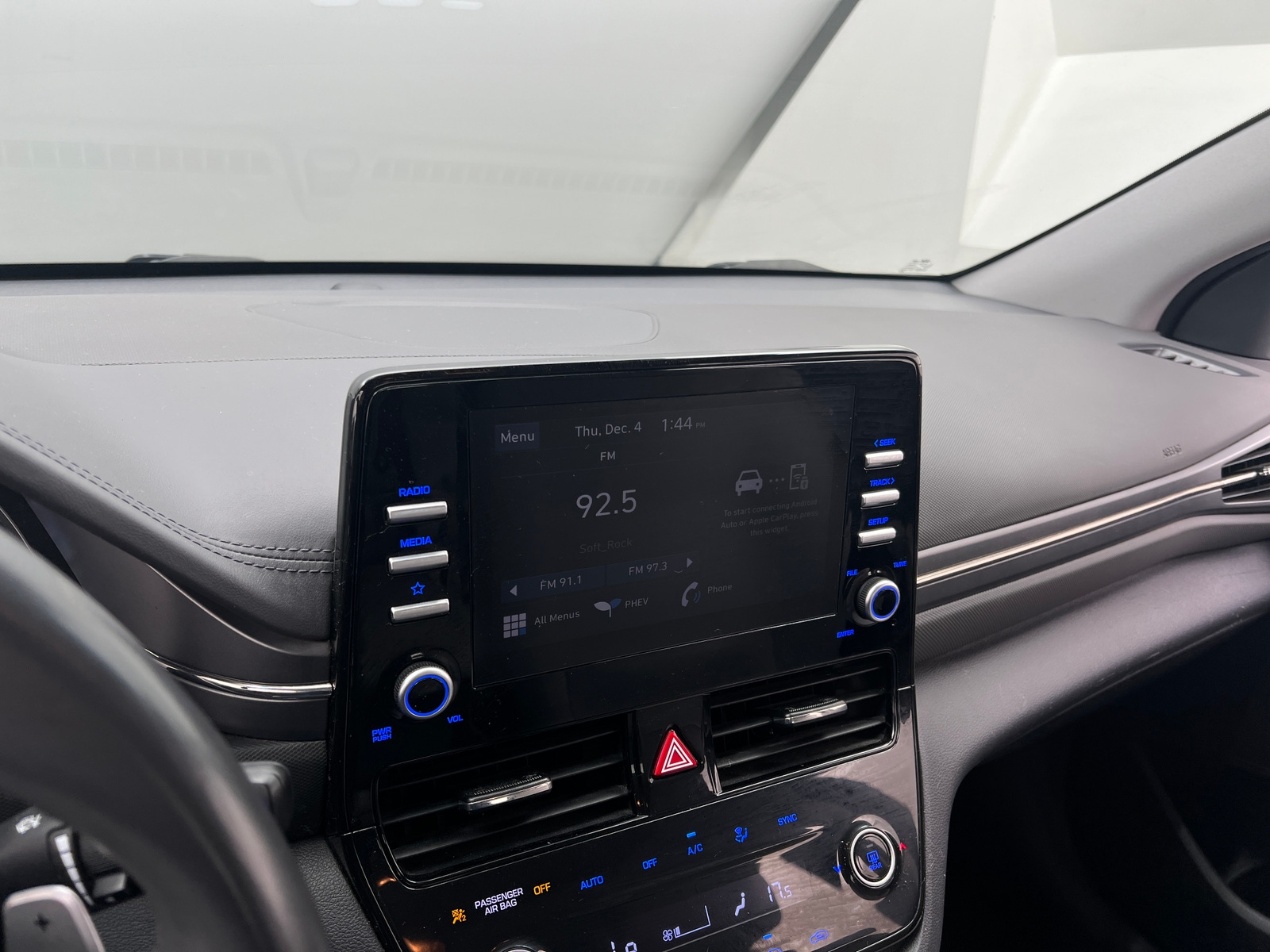 Thumbnail: 2022 Hyundai Ioniq - 4