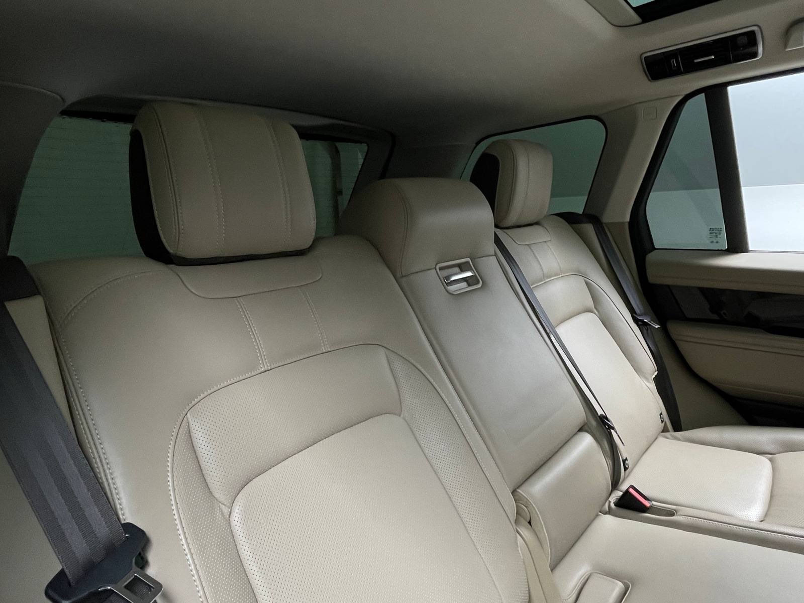 Thumbnail: 2021 Land Rover Range Rover - 5