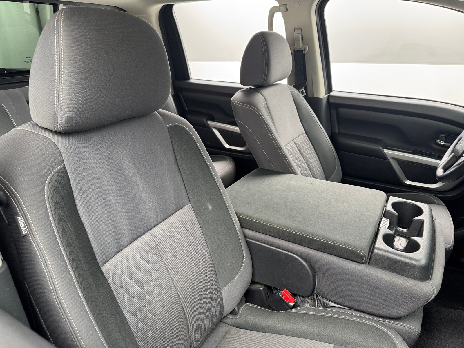 Thumbnail: 2022 Nissan Titan - 2