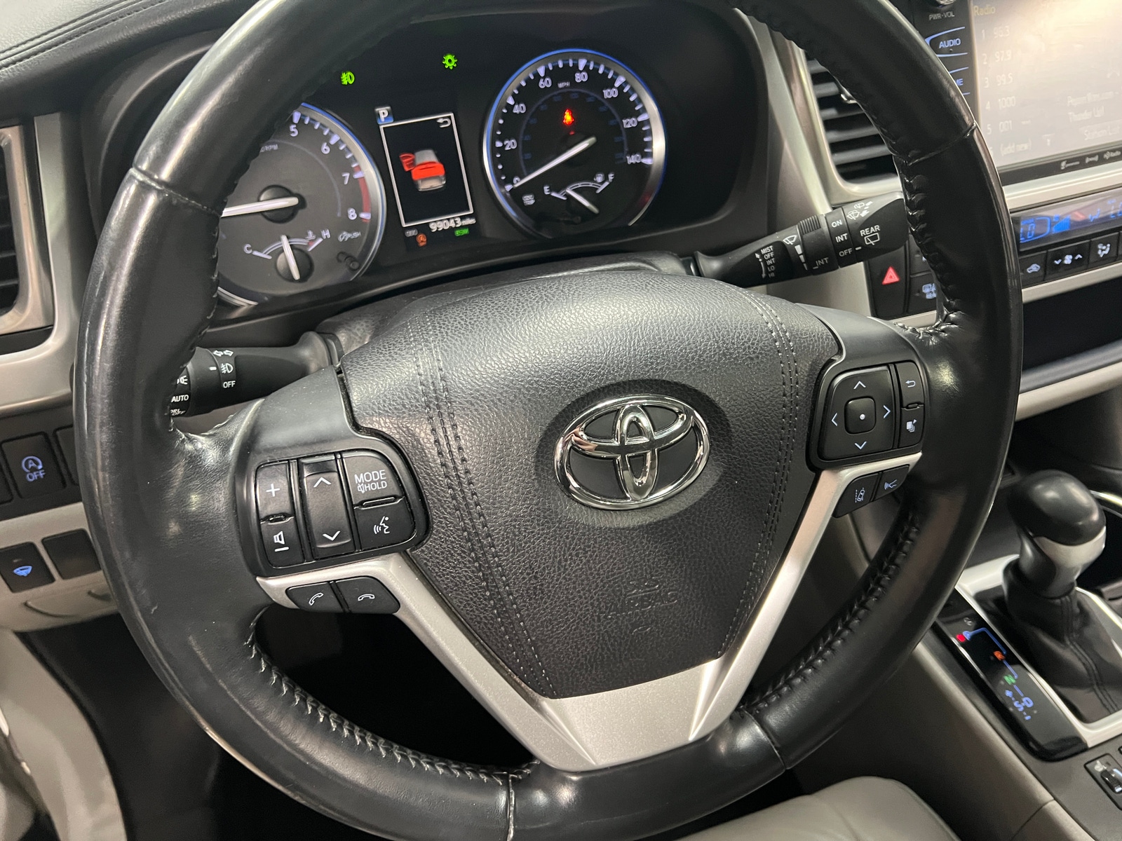 Thumbnail: 2017 Toyota Highlander - 4