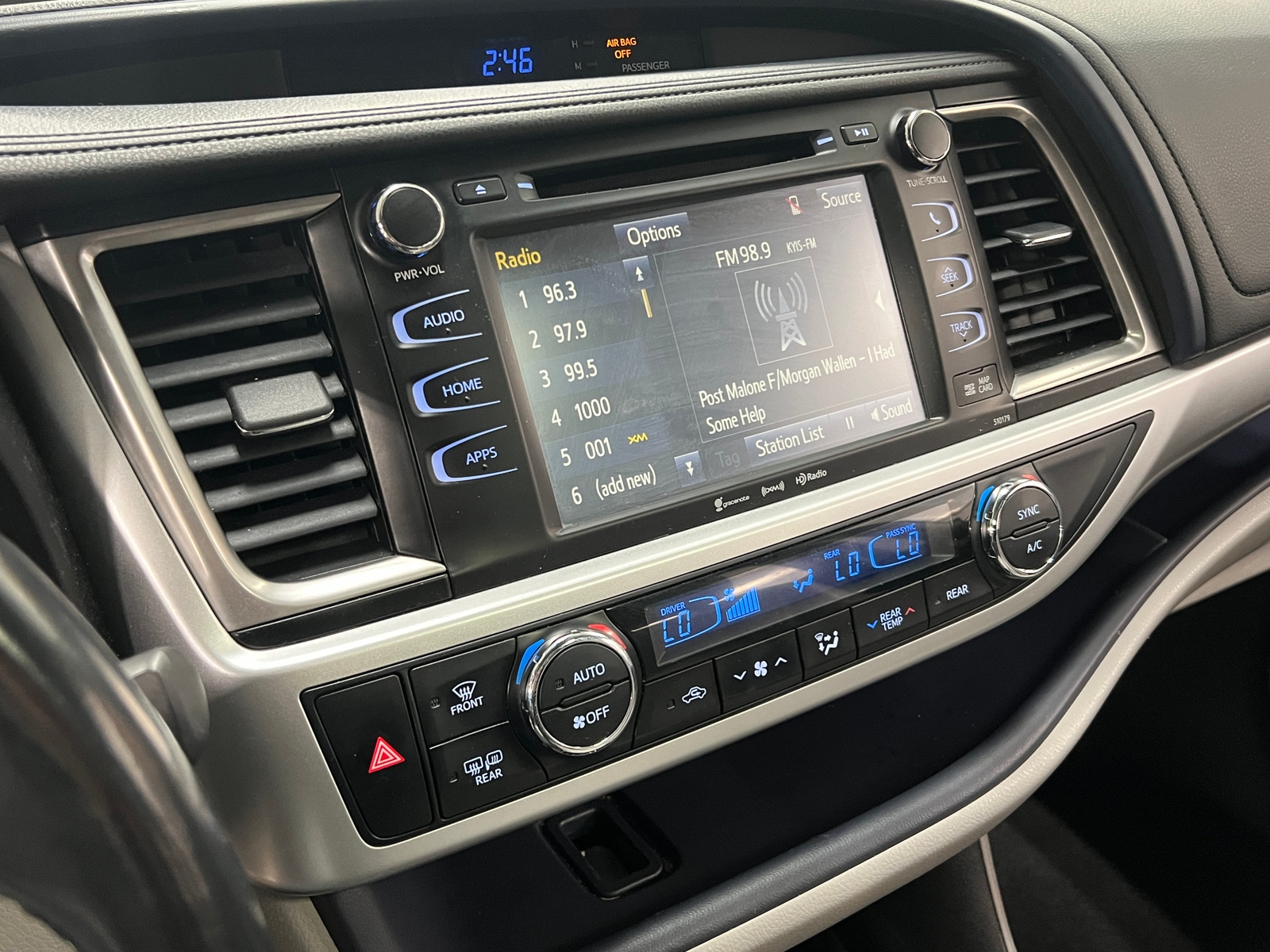 Thumbnail: 2017 Toyota Highlander - 3