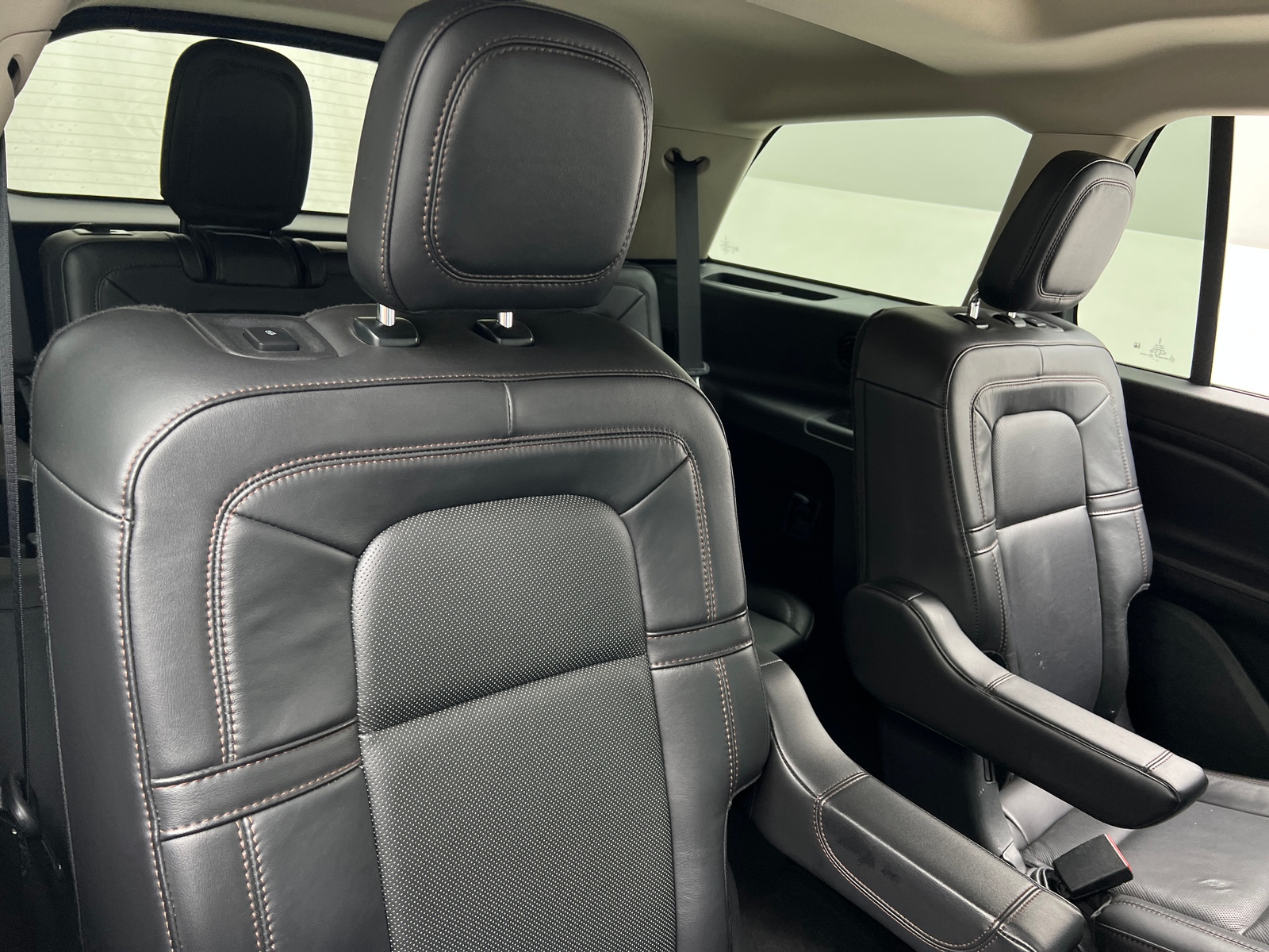 Thumbnail: 2024 Lincoln Aviator - 5