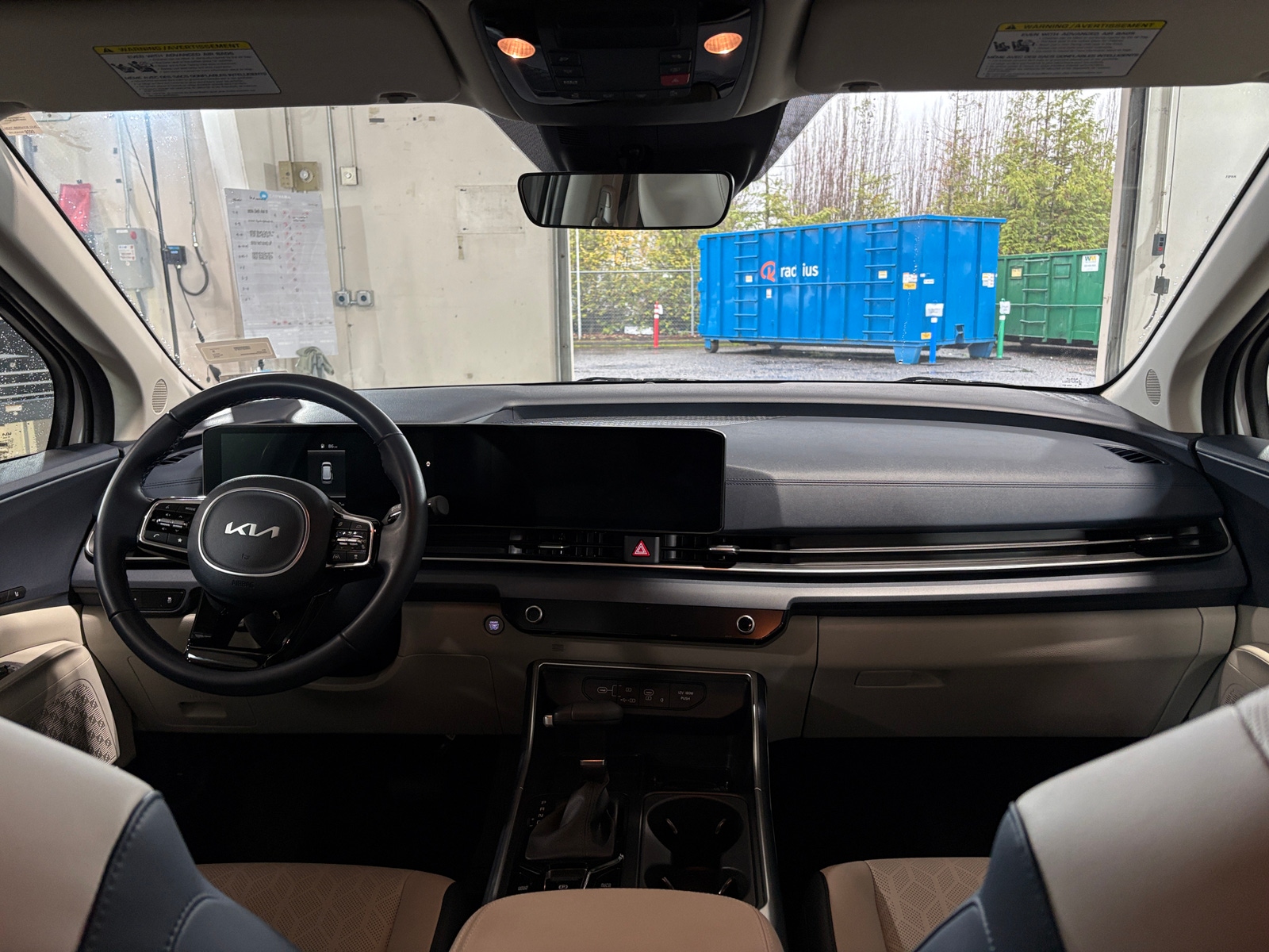 Thumbnail: 2025 Kia Carnival - 2