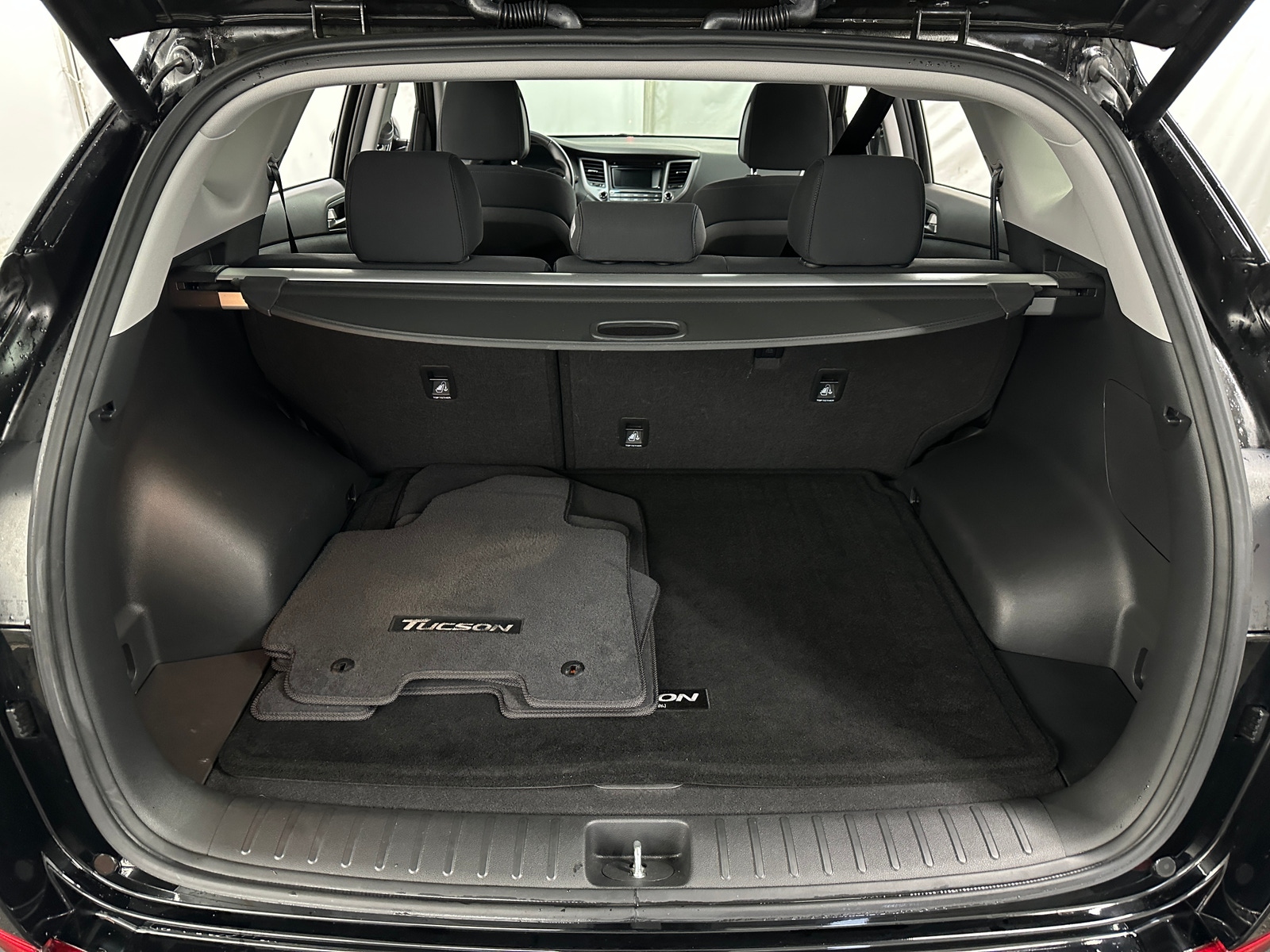 Thumbnail: 2017 Hyundai Tucson - 7