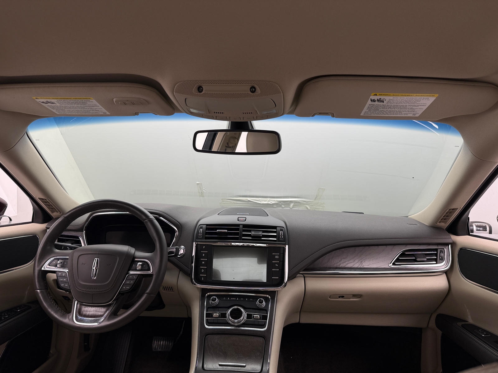 Thumbnail: 2017 Lincoln Continental - 2