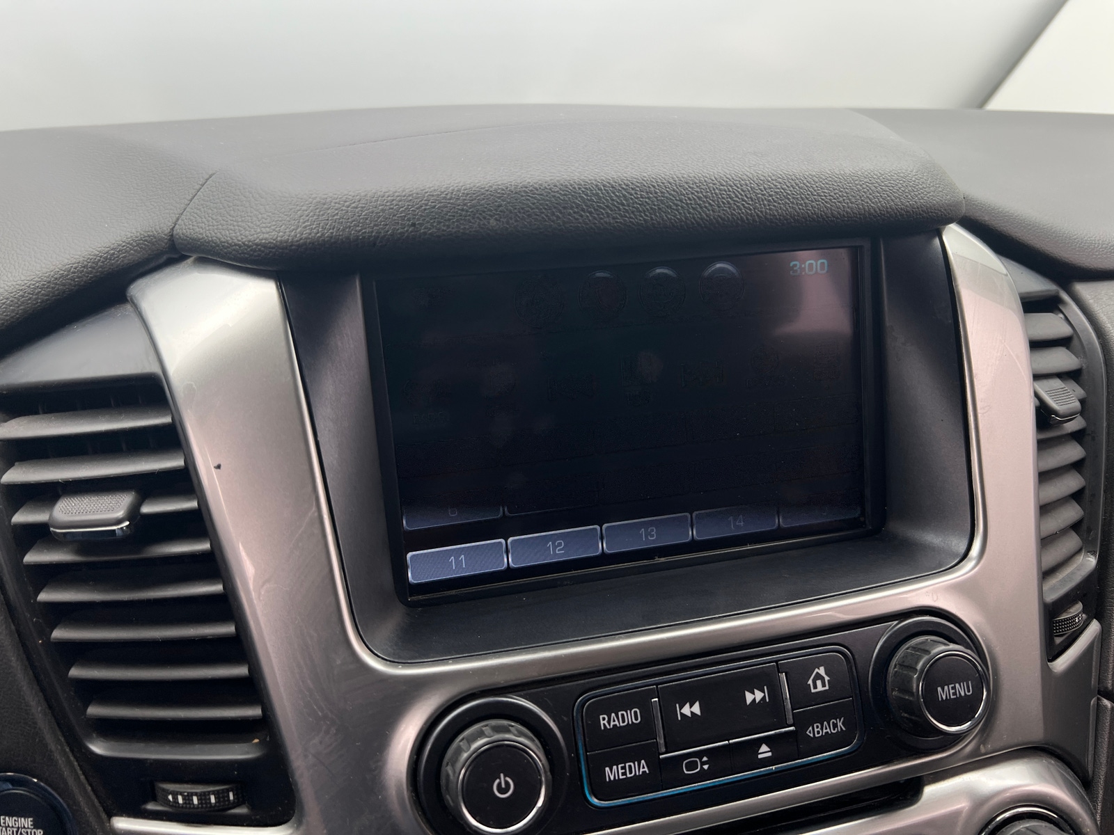 Thumbnail: 2020 Chevrolet Suburban - 3