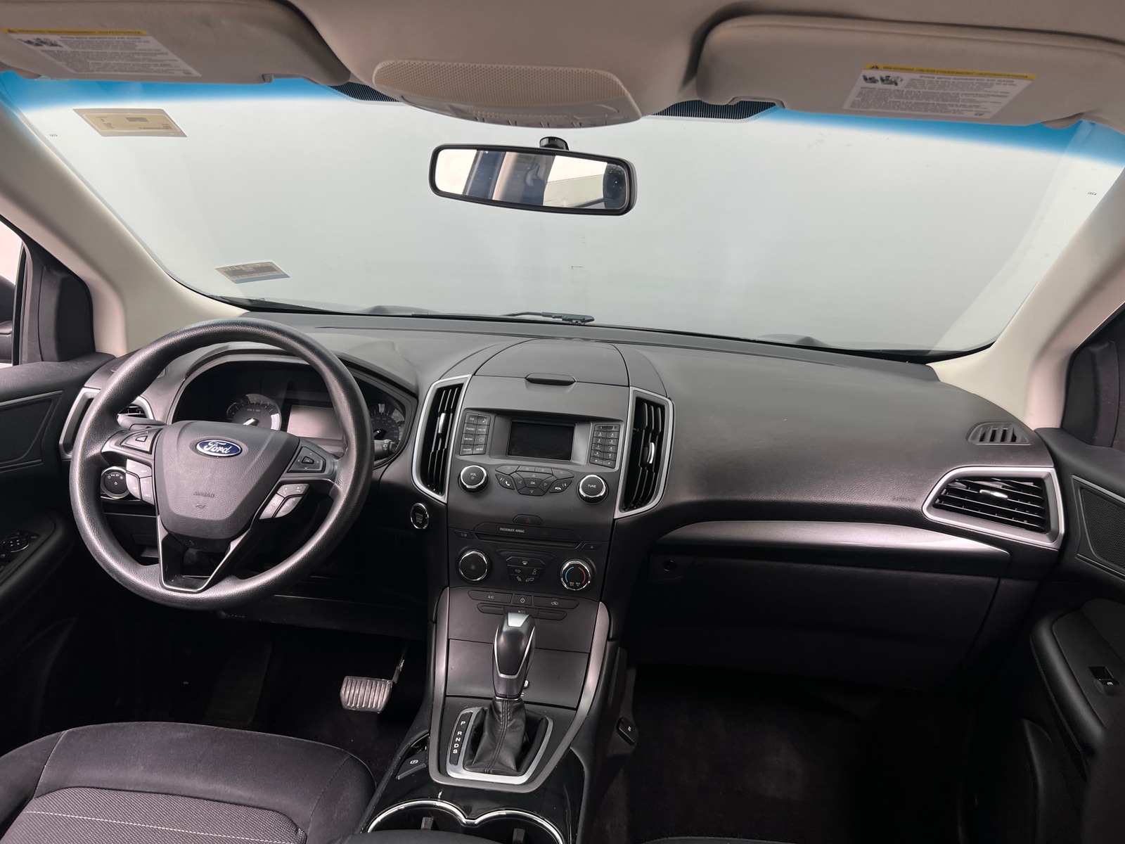 Thumbnail: 2017 Ford Edge - 3