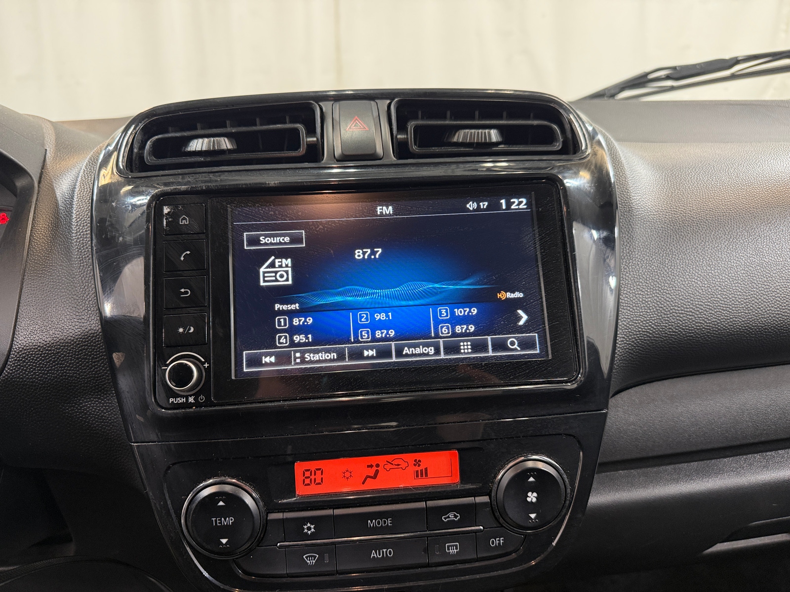 Thumbnail: 2024 Mitsubishi Mirage - 4