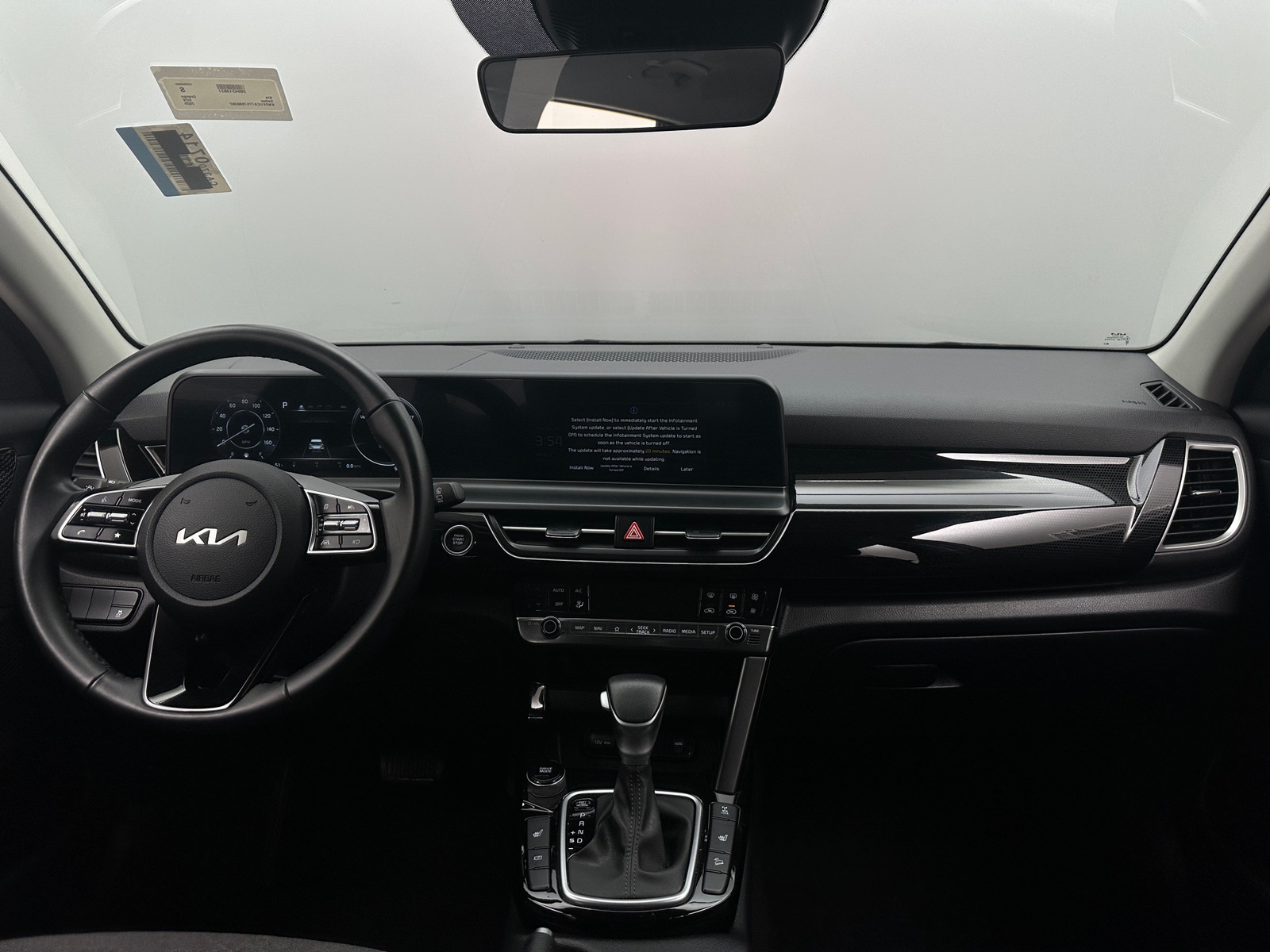 Thumbnail: 2025 Kia Seltos - 3