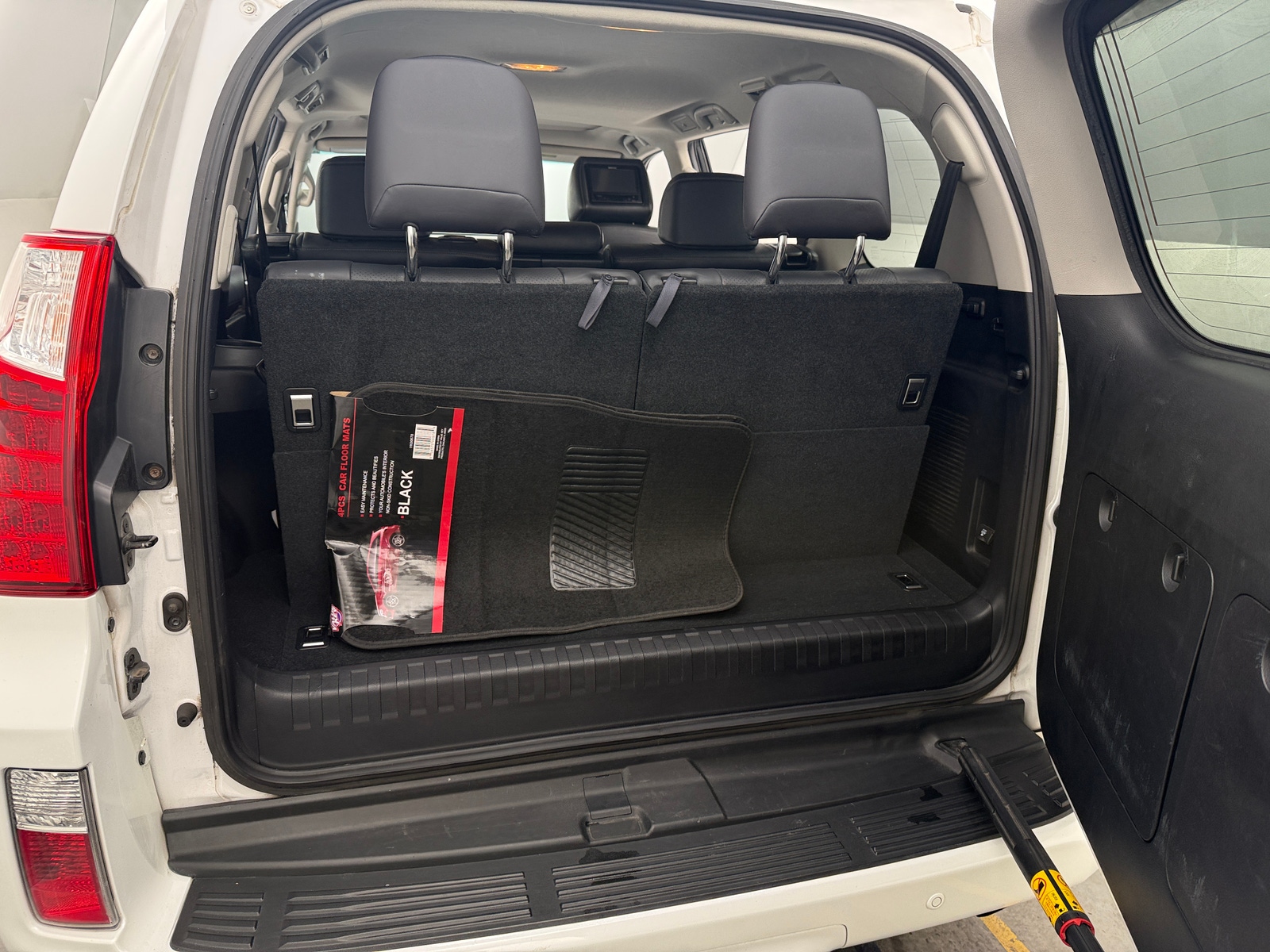 Thumbnail: 2011 Lexus GX - 6