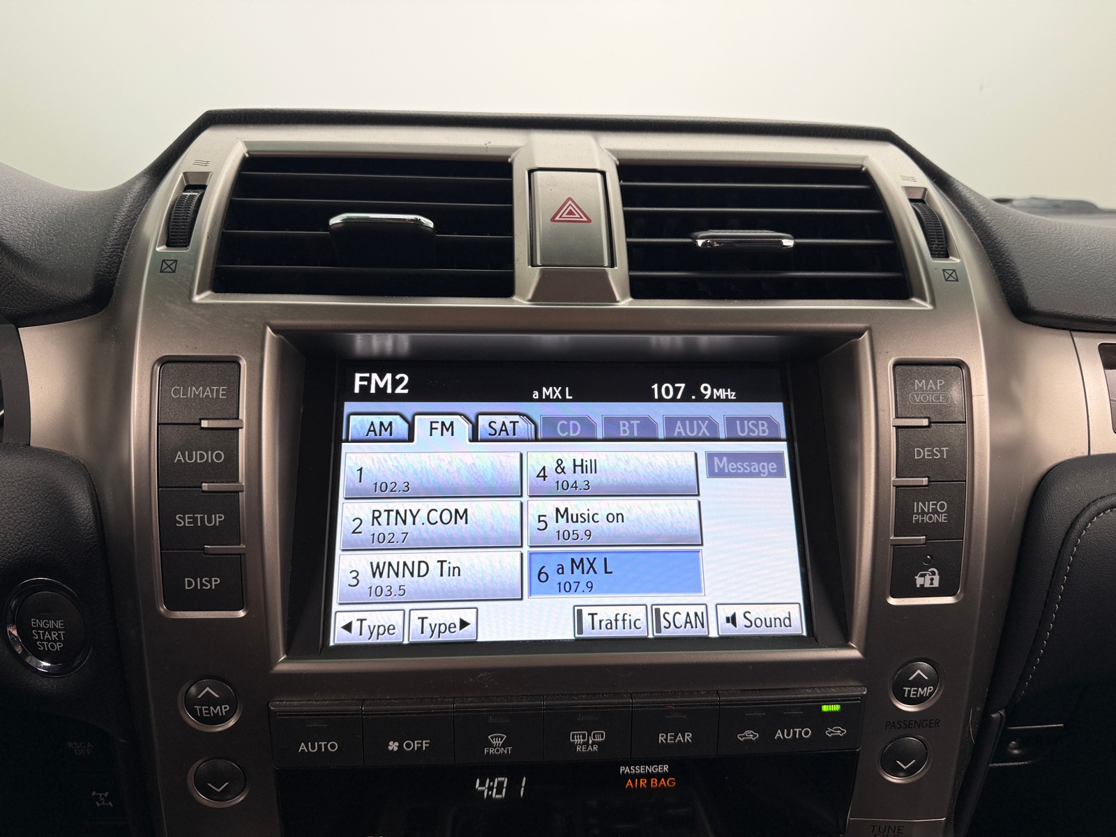 Thumbnail: 2011 Lexus GX - 3