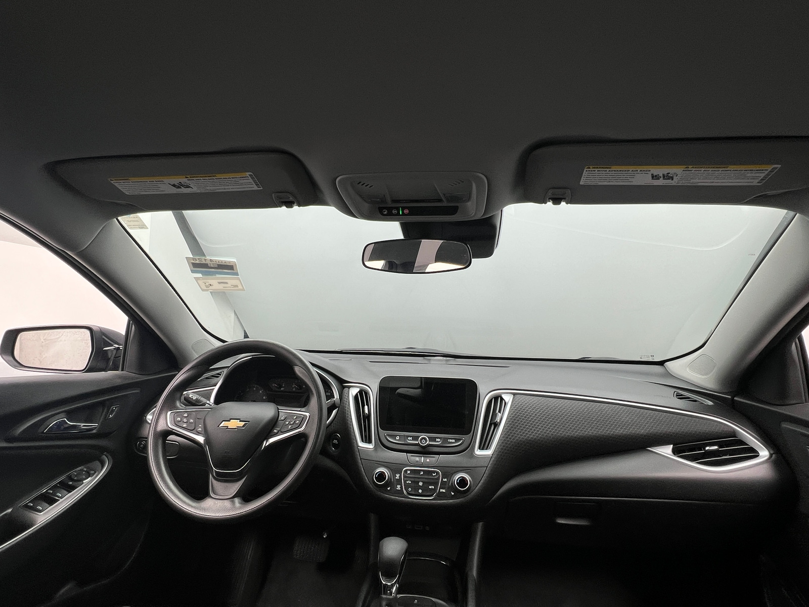 Thumbnail: 2023 Chevrolet Malibu - 3