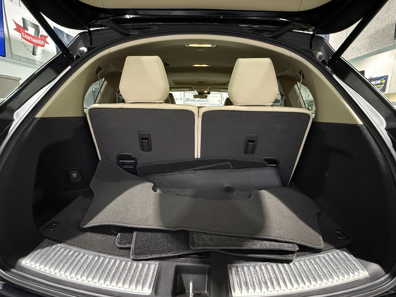 Thumbnail: 2020 Acura MDX - 6