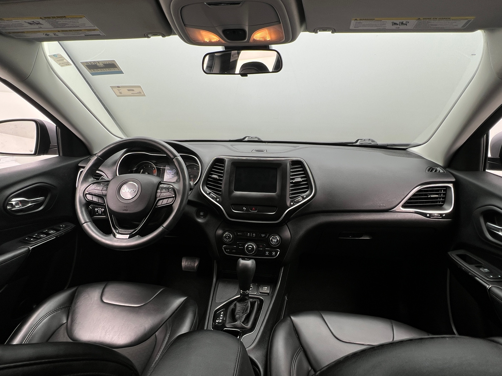 Thumbnail: 2019 Jeep Cherokee - 3