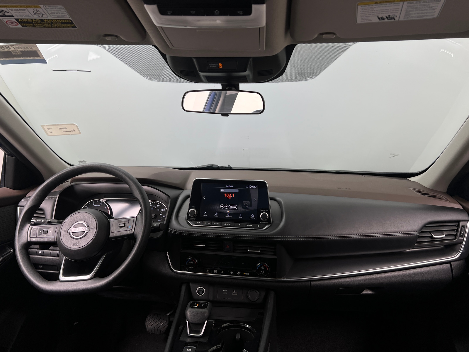 Thumbnail: 2023 Nissan Rogue - 3