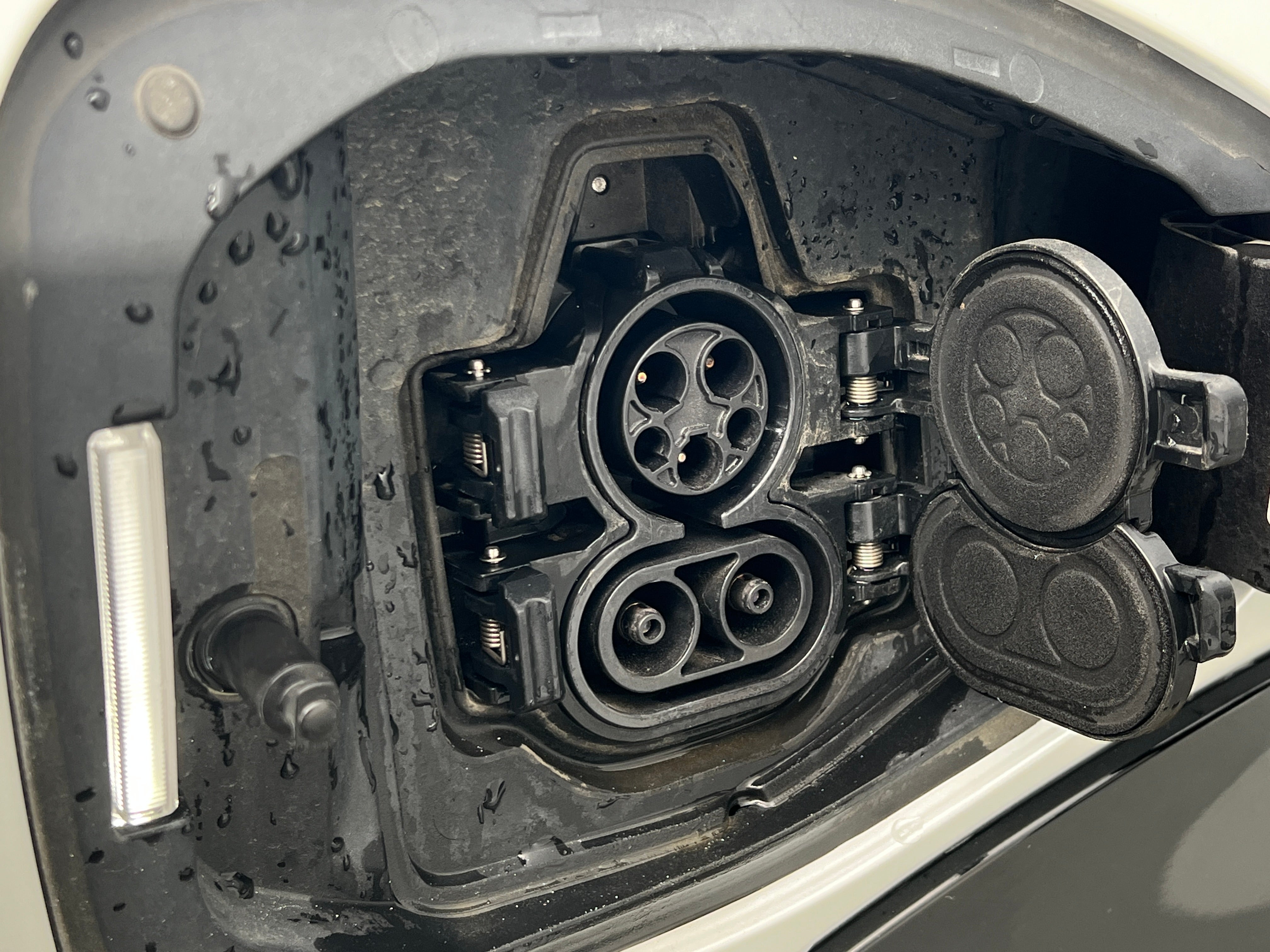 Used 2024 Nissan ARIYA Evolve+ with VIN JN1BF0BAXRM430172 for sale in Oak Creek, WI