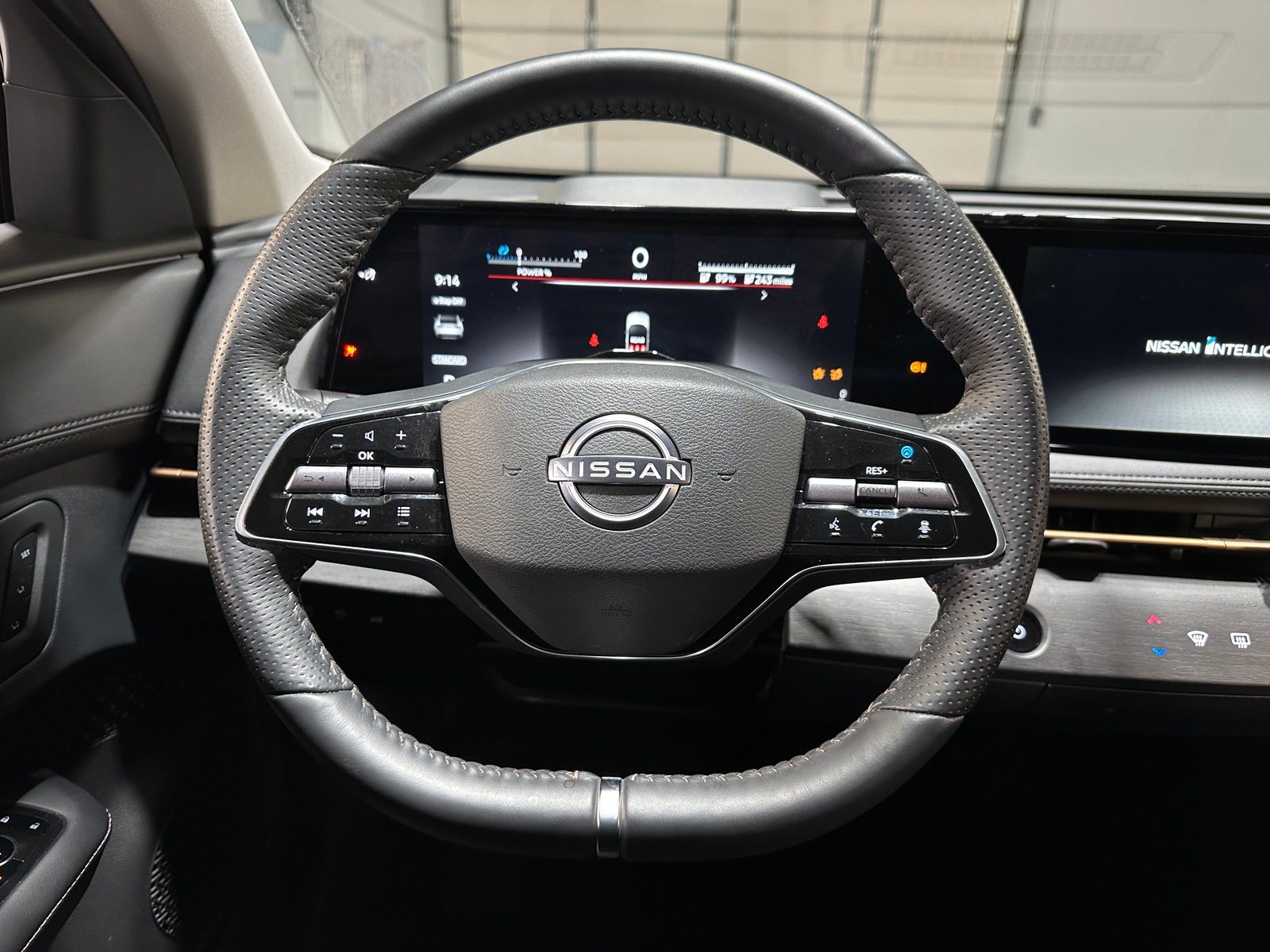 Thumbnail: 2023 Nissan Ariya - 4