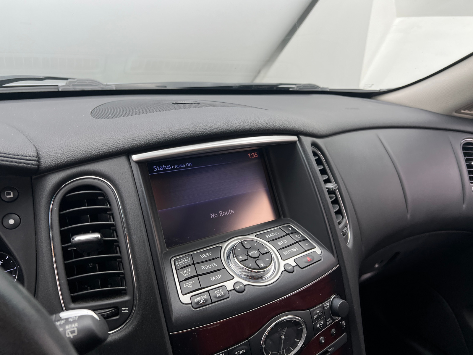 Thumbnail: 2017 INFINITI QX50 - 3