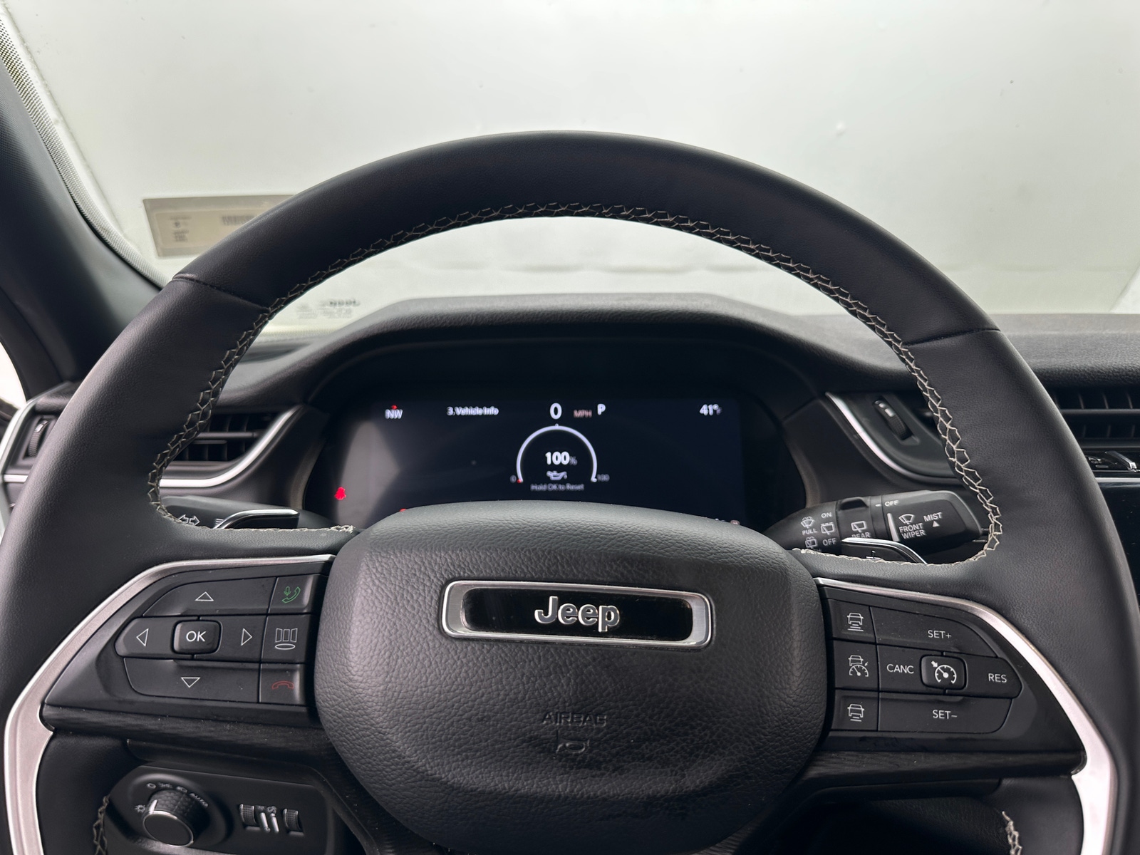 Thumbnail: 2024 Jeep Grand Cherokee L - 4