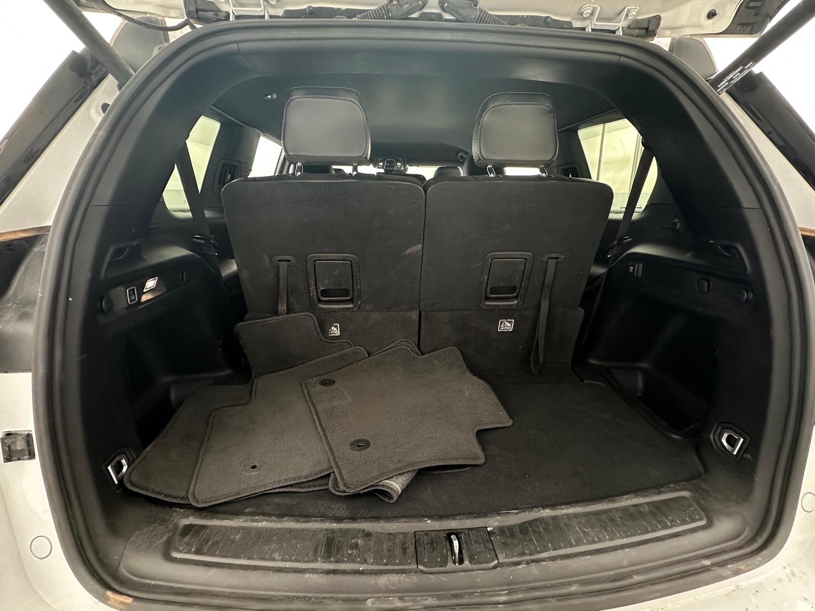 Thumbnail: 2024 Jeep Grand Cherokee L - 6