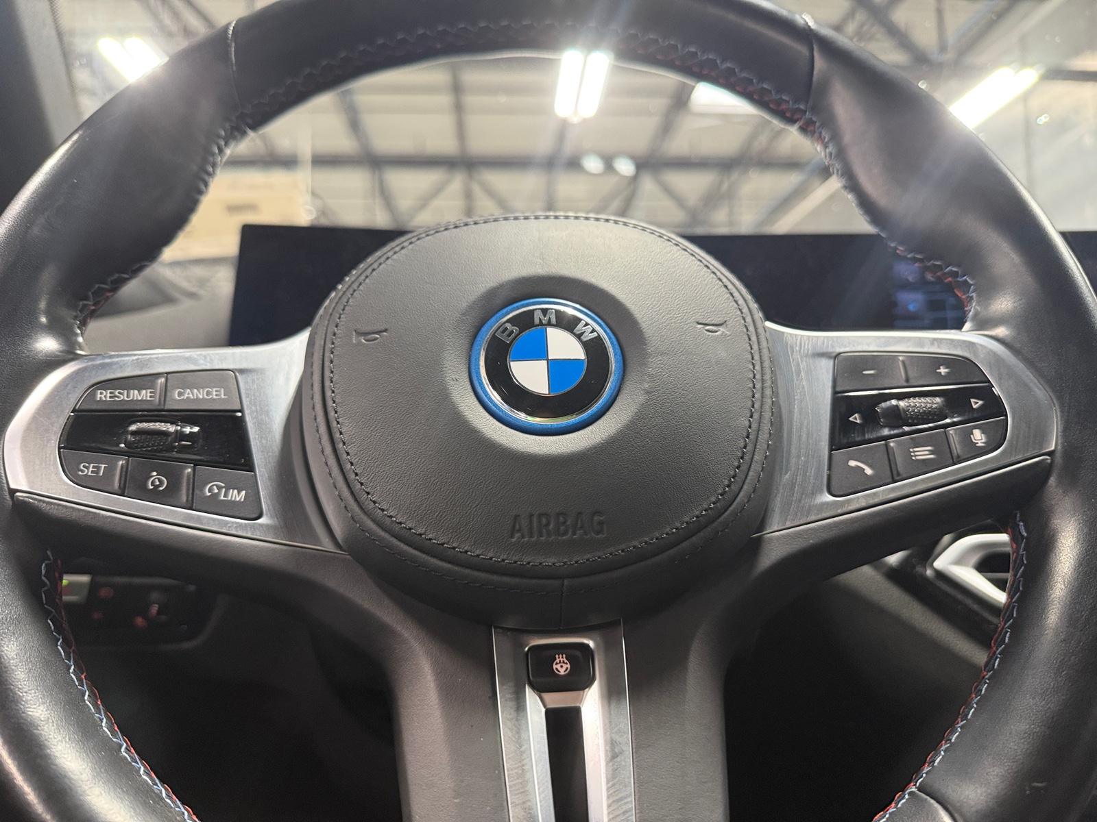 Thumbnail: 2023 BMW i4 - 3