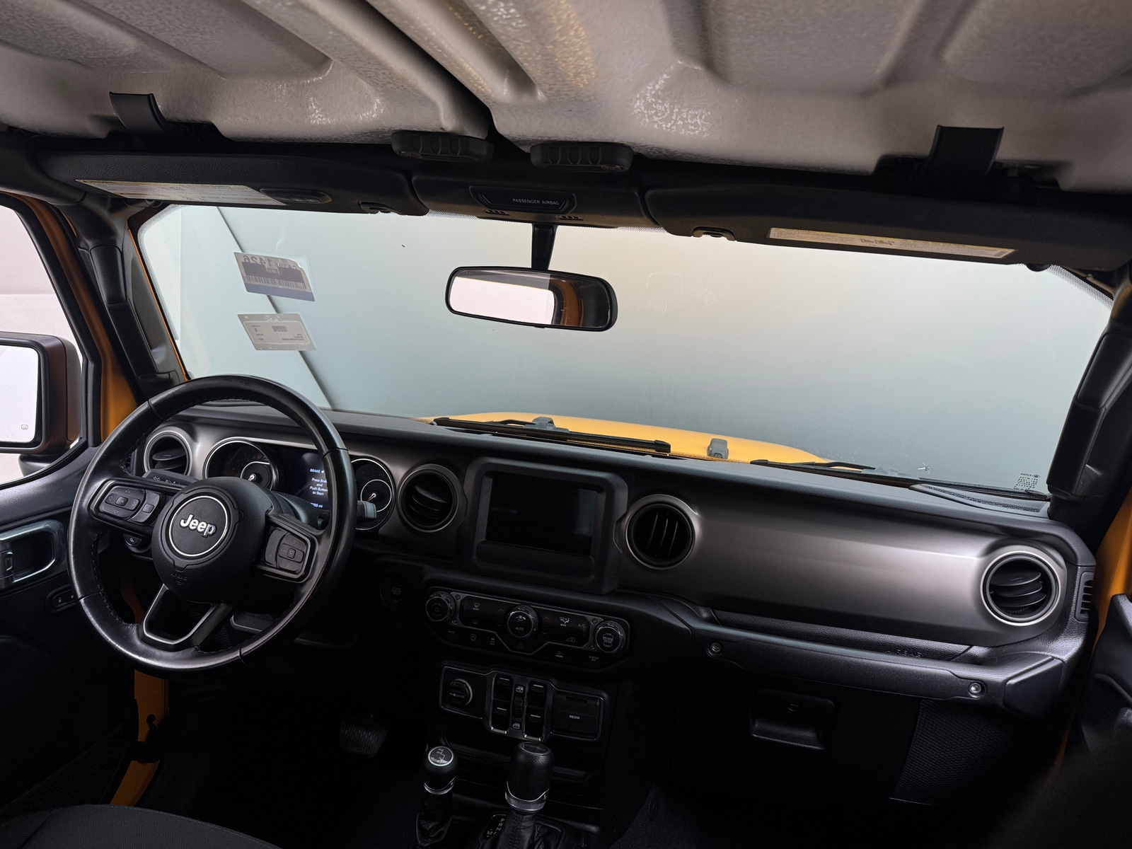 Thumbnail: 2021 Jeep Gladiator - 3