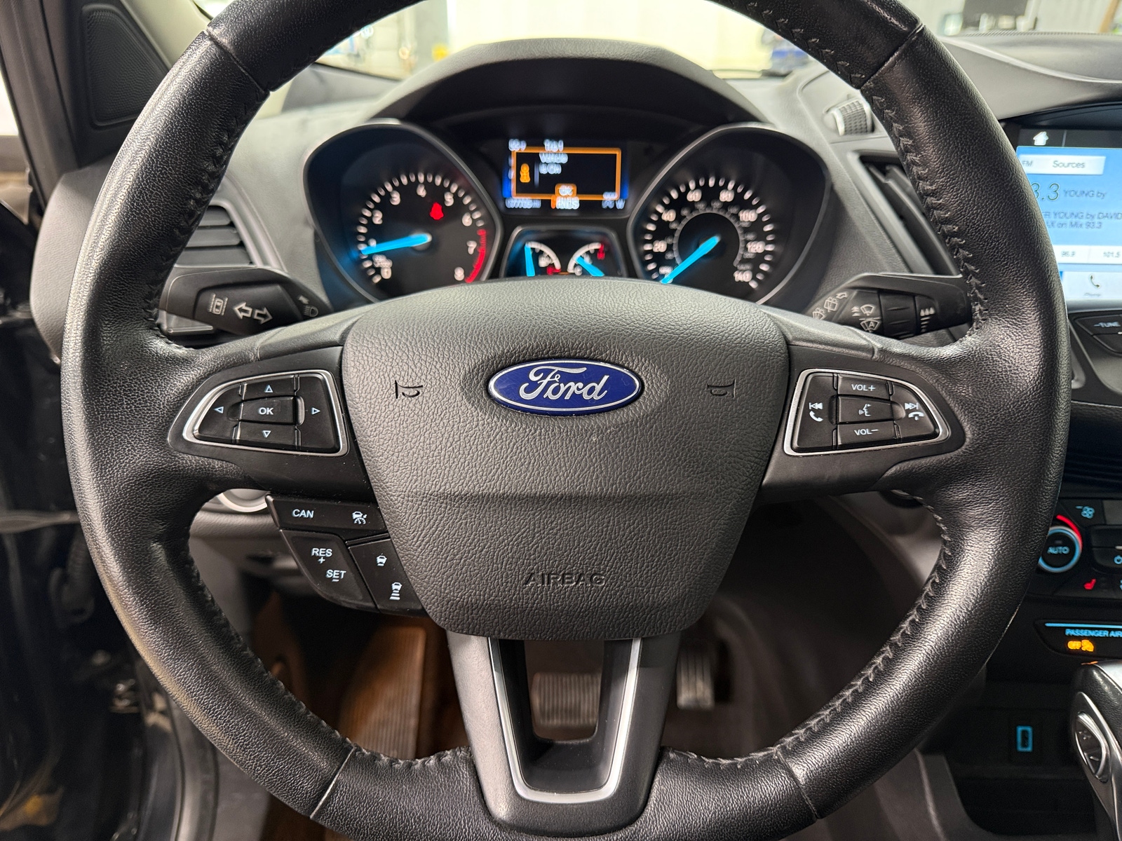 Thumbnail: 2019 Ford Escape - 4